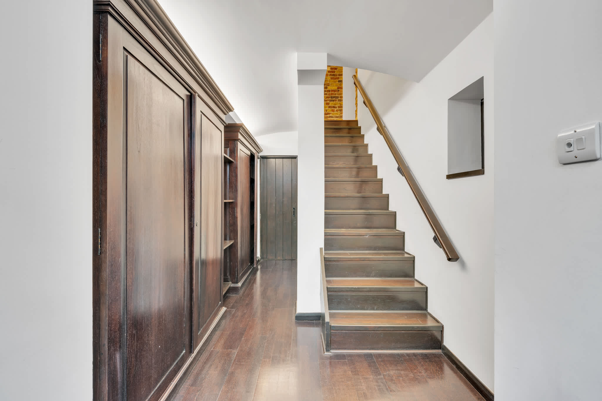Superior 2 bedroom 2 bathrooms in Lyall Street SW1 - Property image 19 - VivreStays