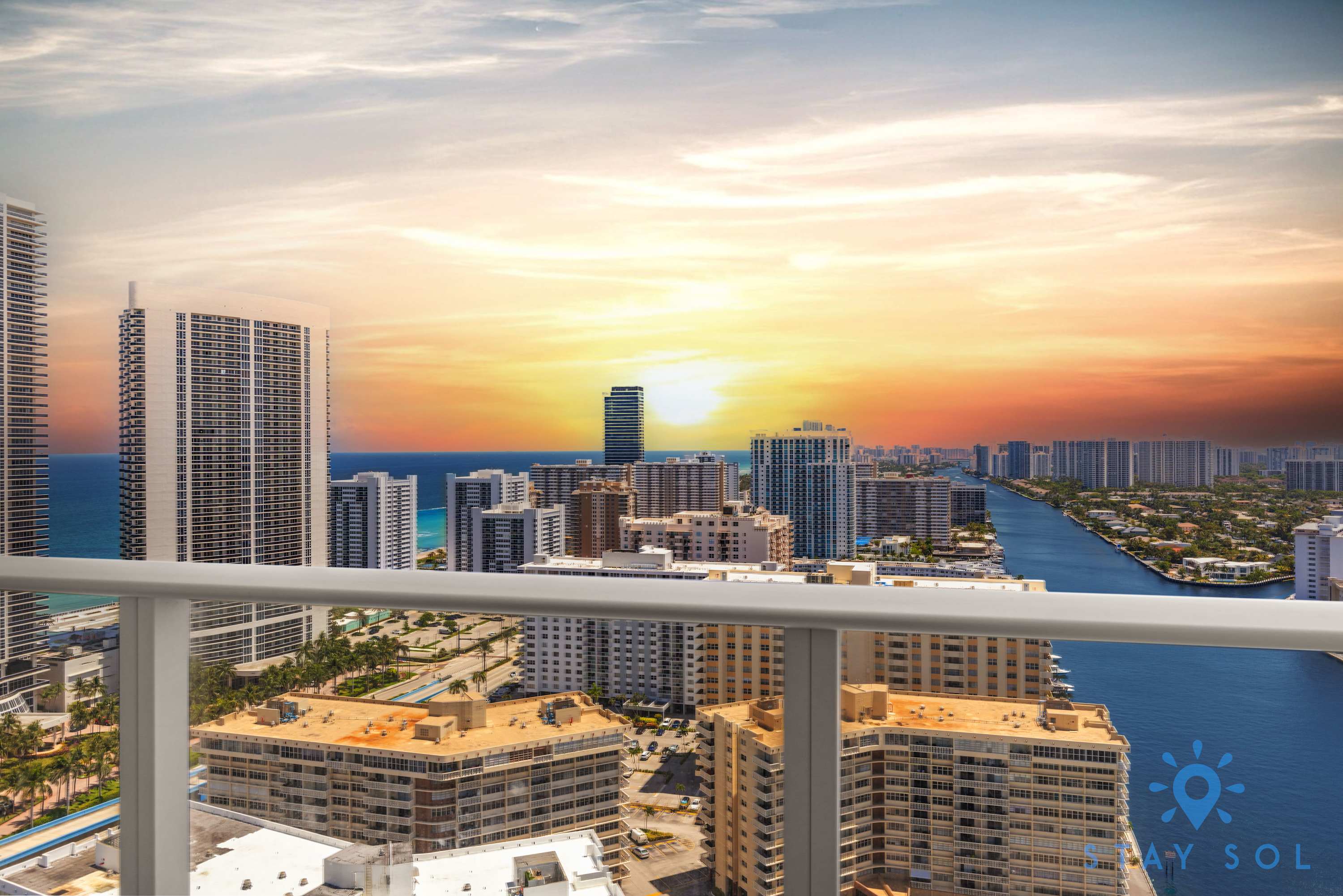 Wrap Around Balcony: Insane Views+ Amazing Pools - Picture 11