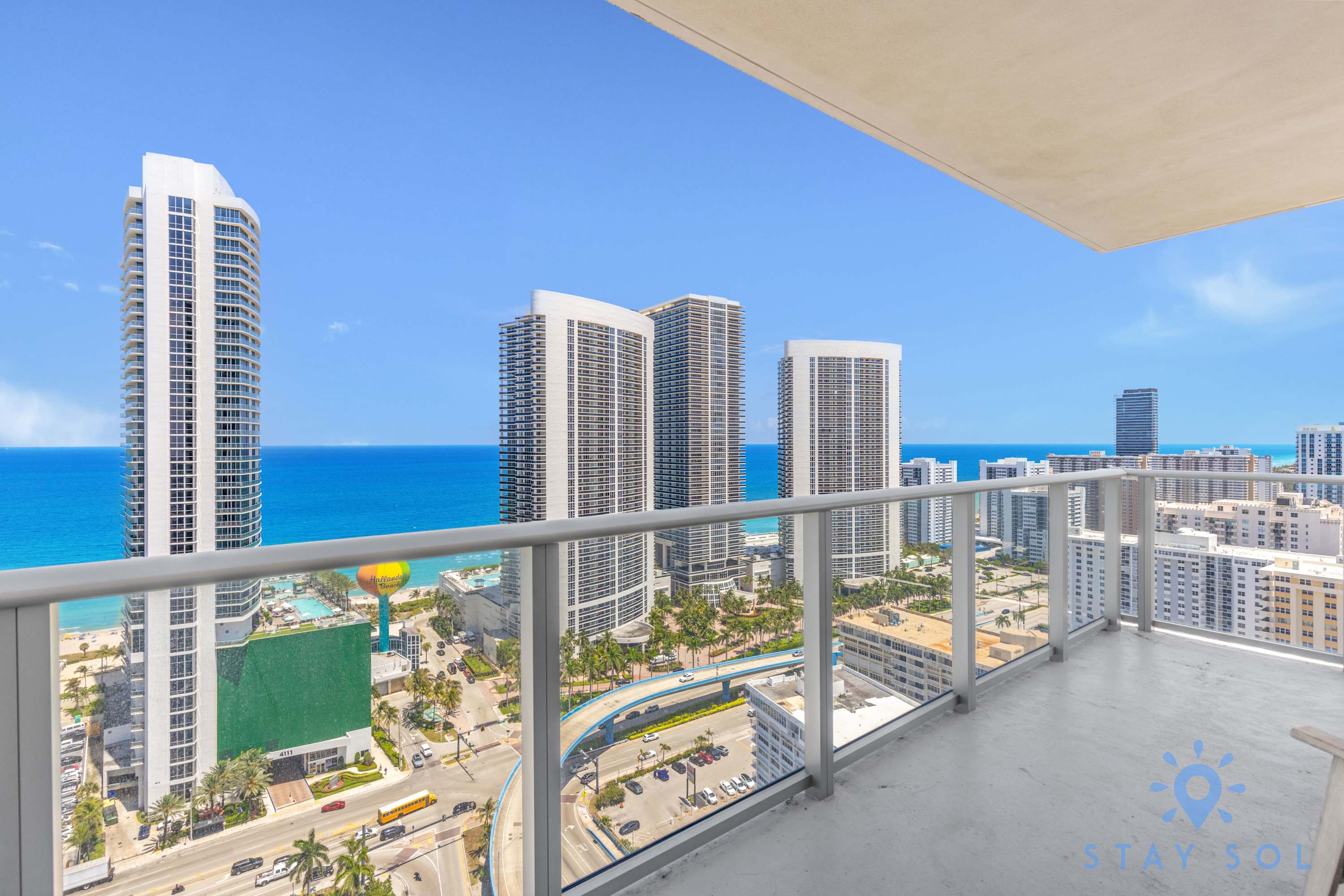 Wrap Around Balcony: Insane Views+ Amazing Pools - Picture 30