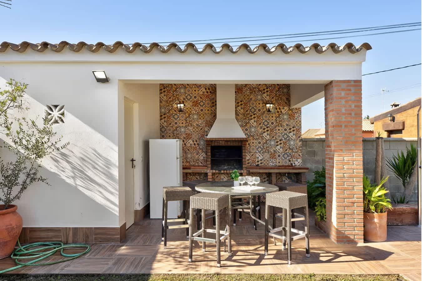 Villa con piscina privada, terraza y Wi-Fi - image 21