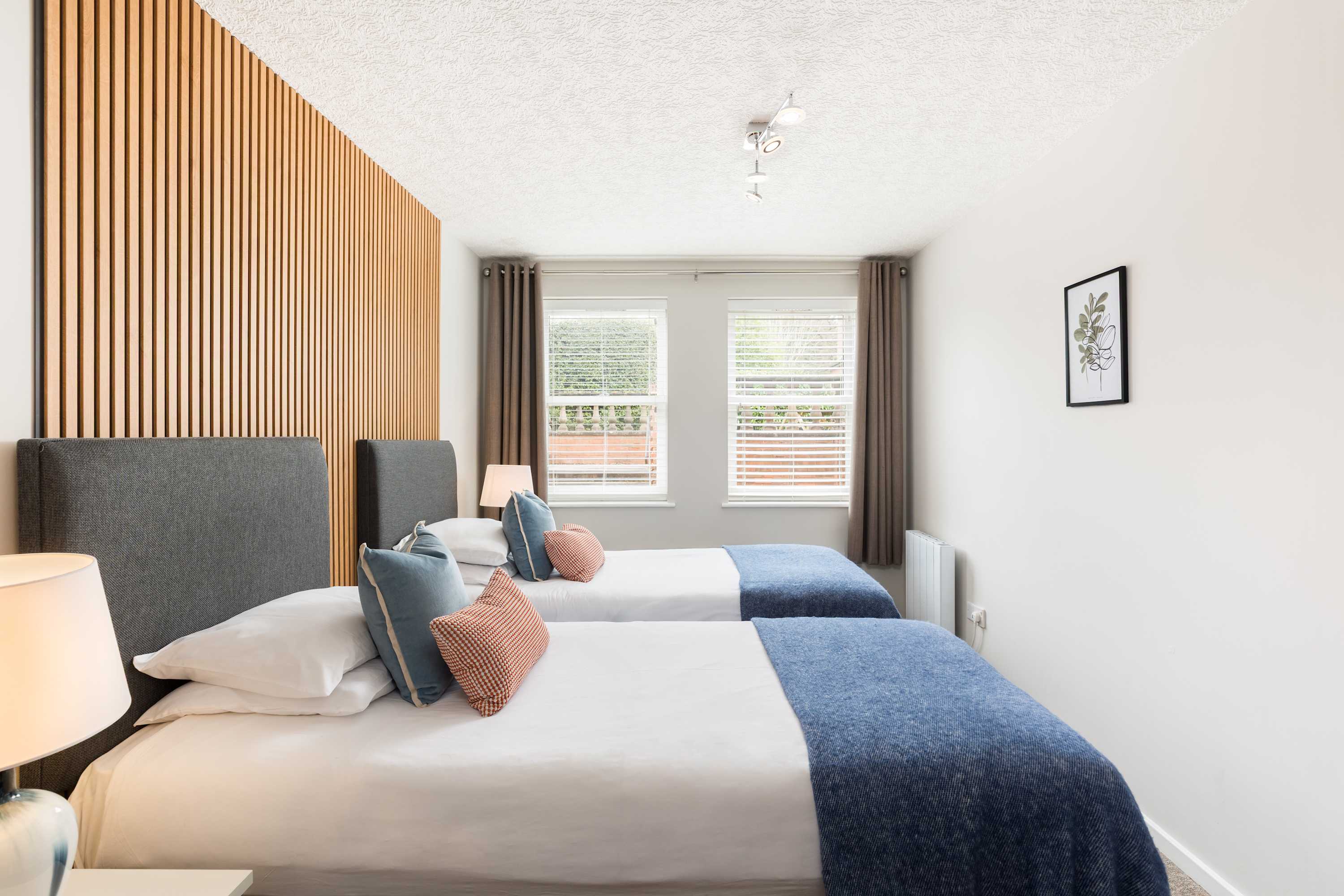 Modern | 2 Bed | Chestnut Court Leamington Spa in Chestnut Court, 4 Guys Cliffe Avenue CV32 6LY - Property image 16 - VivreStays