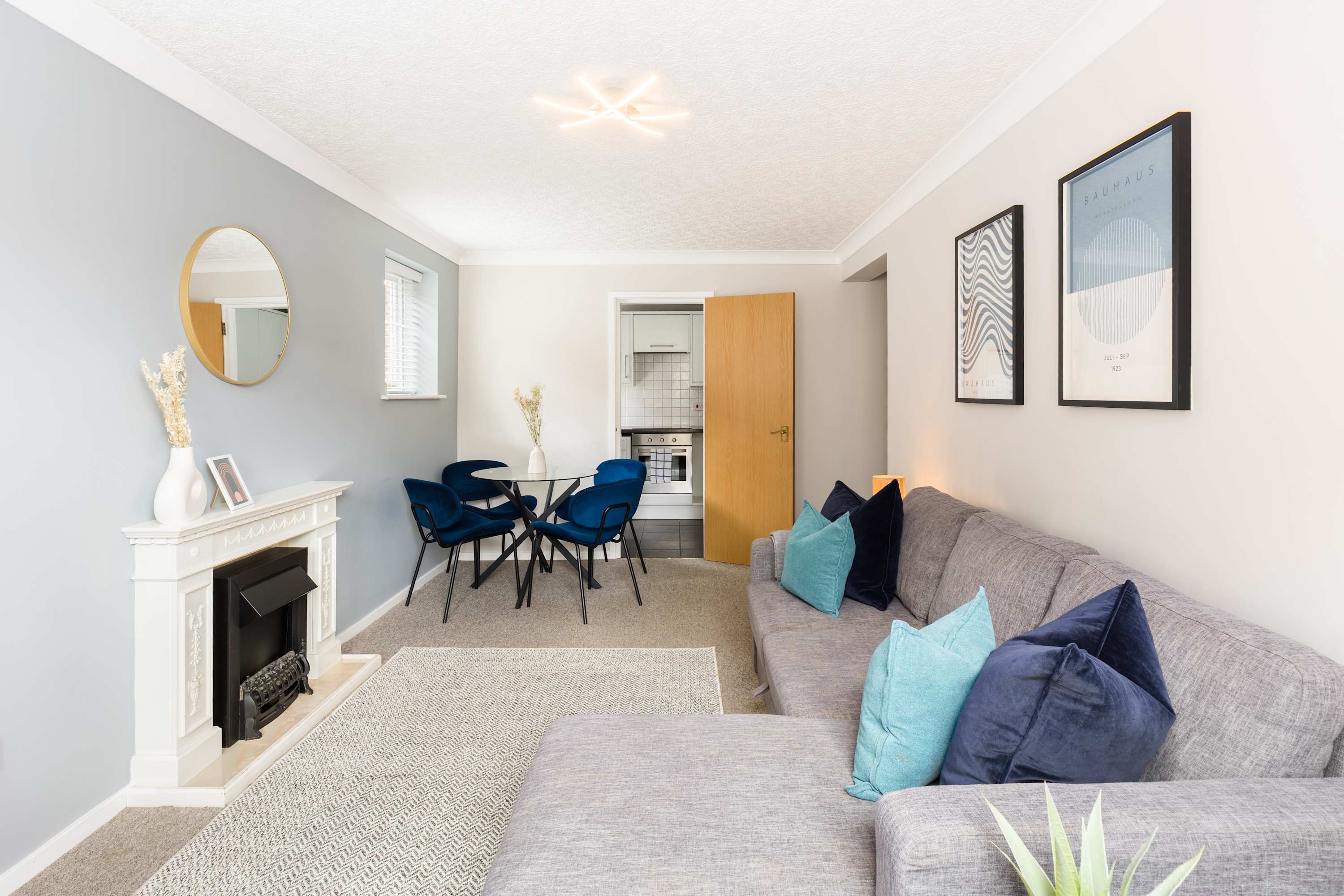 Modern | 2 Bed | Chestnut Court Leamington Spa in Chestnut Court, 4 Guys Cliffe Avenue CV32 6LY - Property image 19 - VivreStays