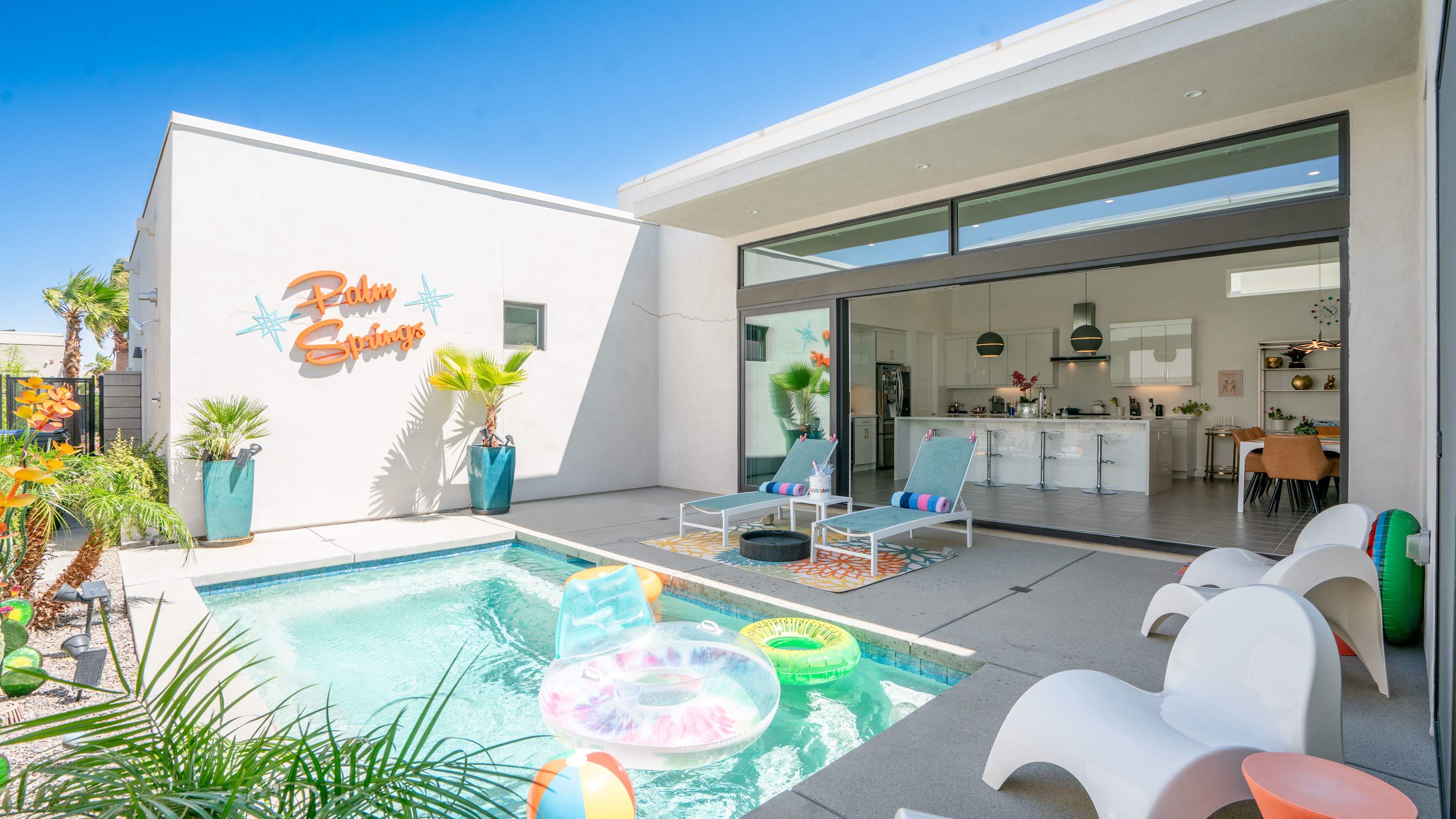 P S Chic Escape