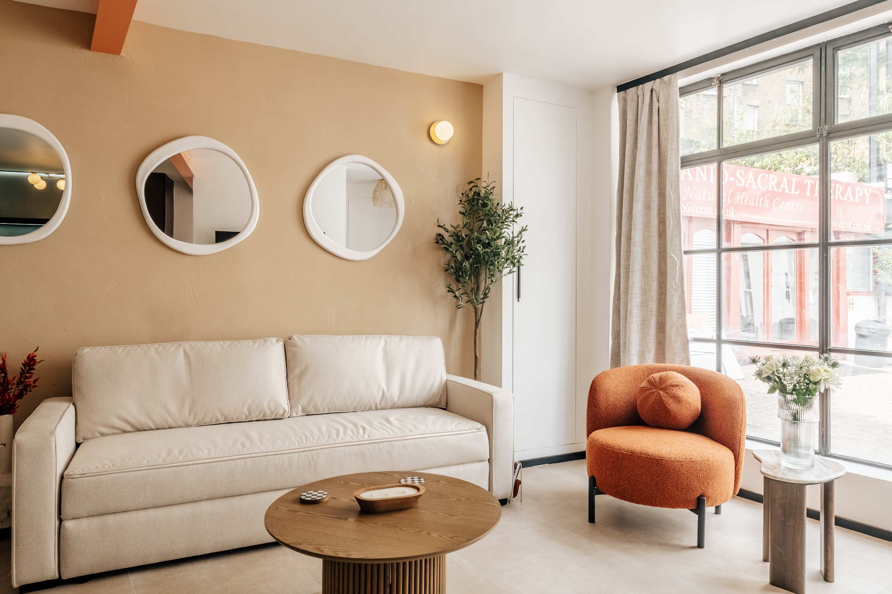 The Primrose Mews in Saint George's Mews 7 NW1 8XE - Property image 6 - VivreStays