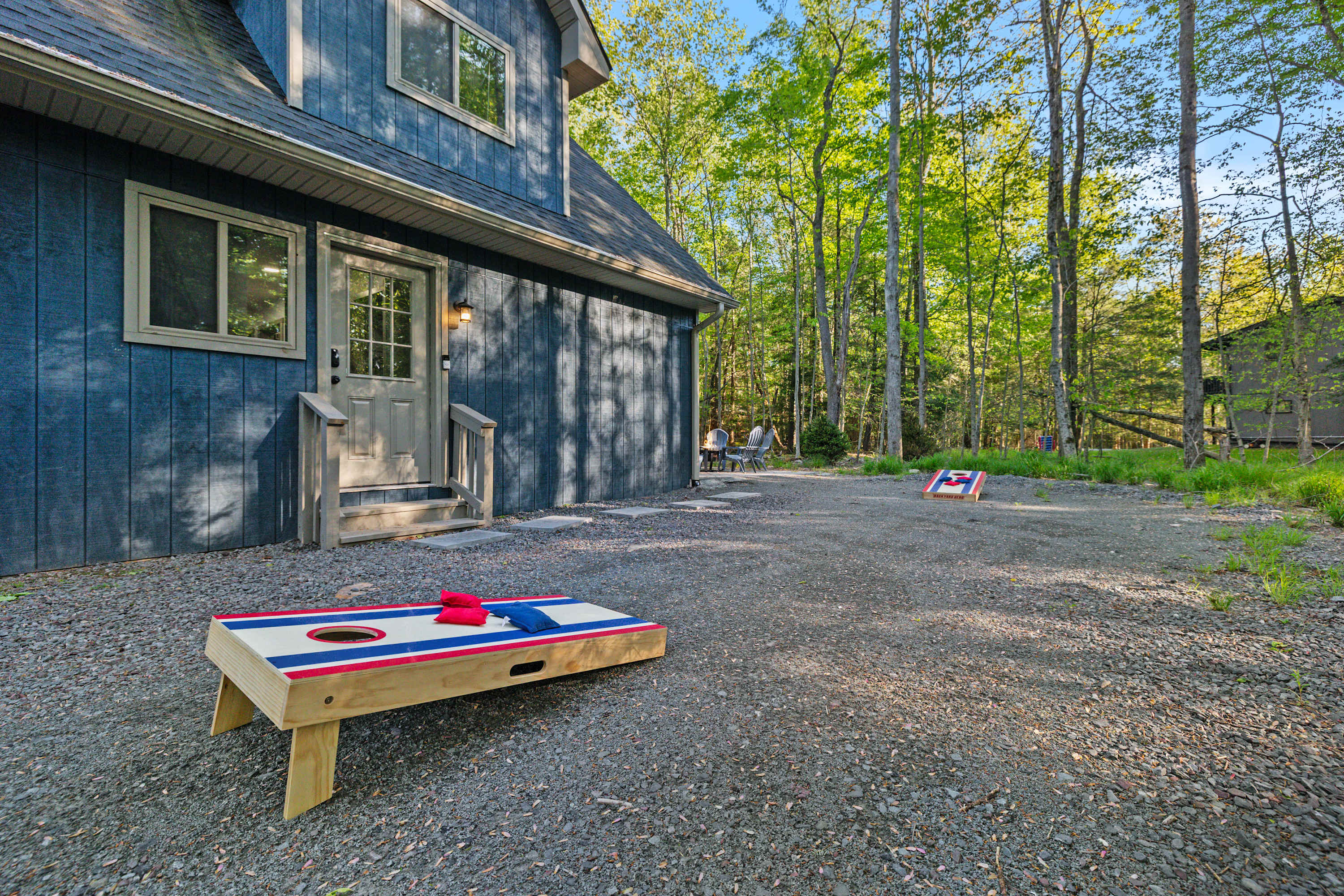 Find a partner and dominate your group on cornhole!