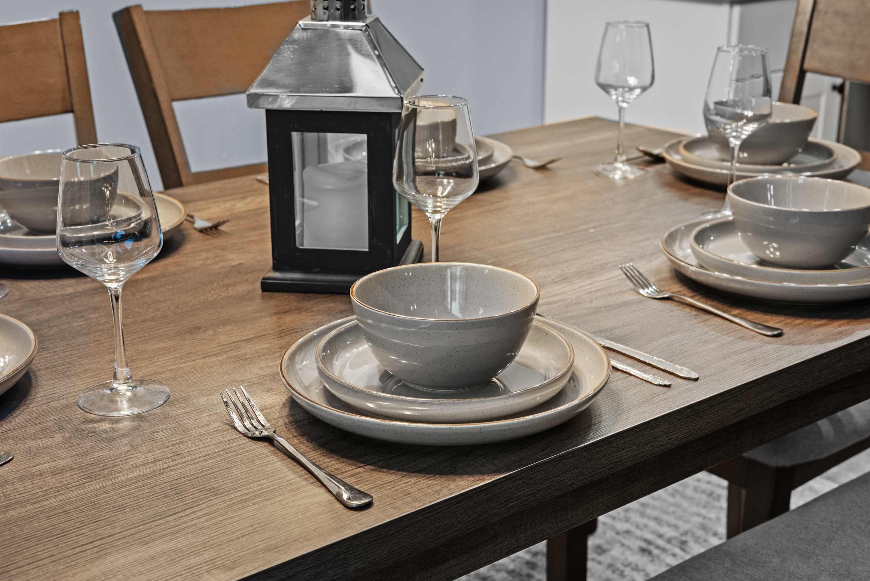Full dinnerware sets allow you to enjoy meals like you're eating at home.