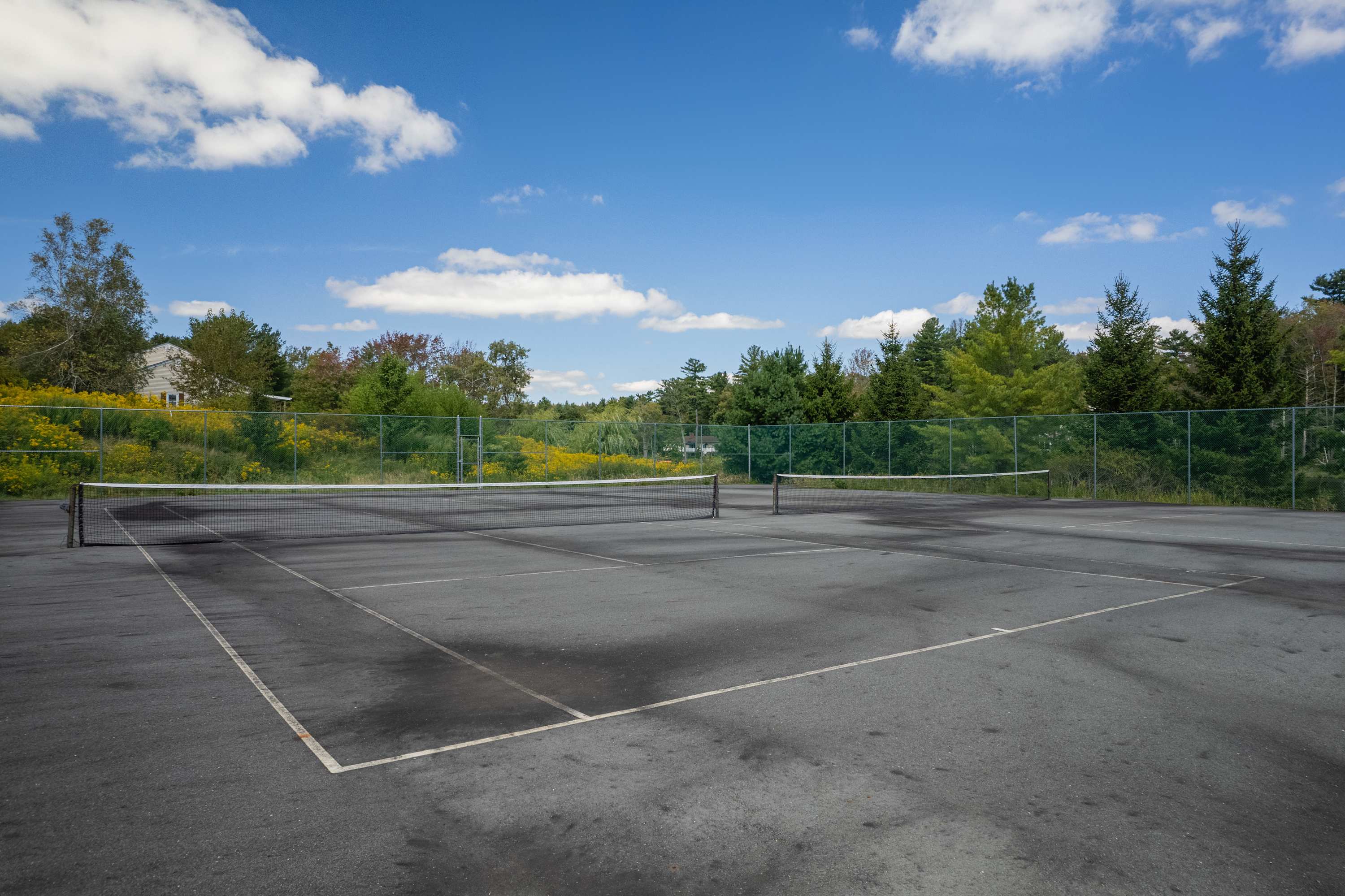 Camelot Forest tennis courts are available for your enjoyment. Access details can be found in our guidebook.