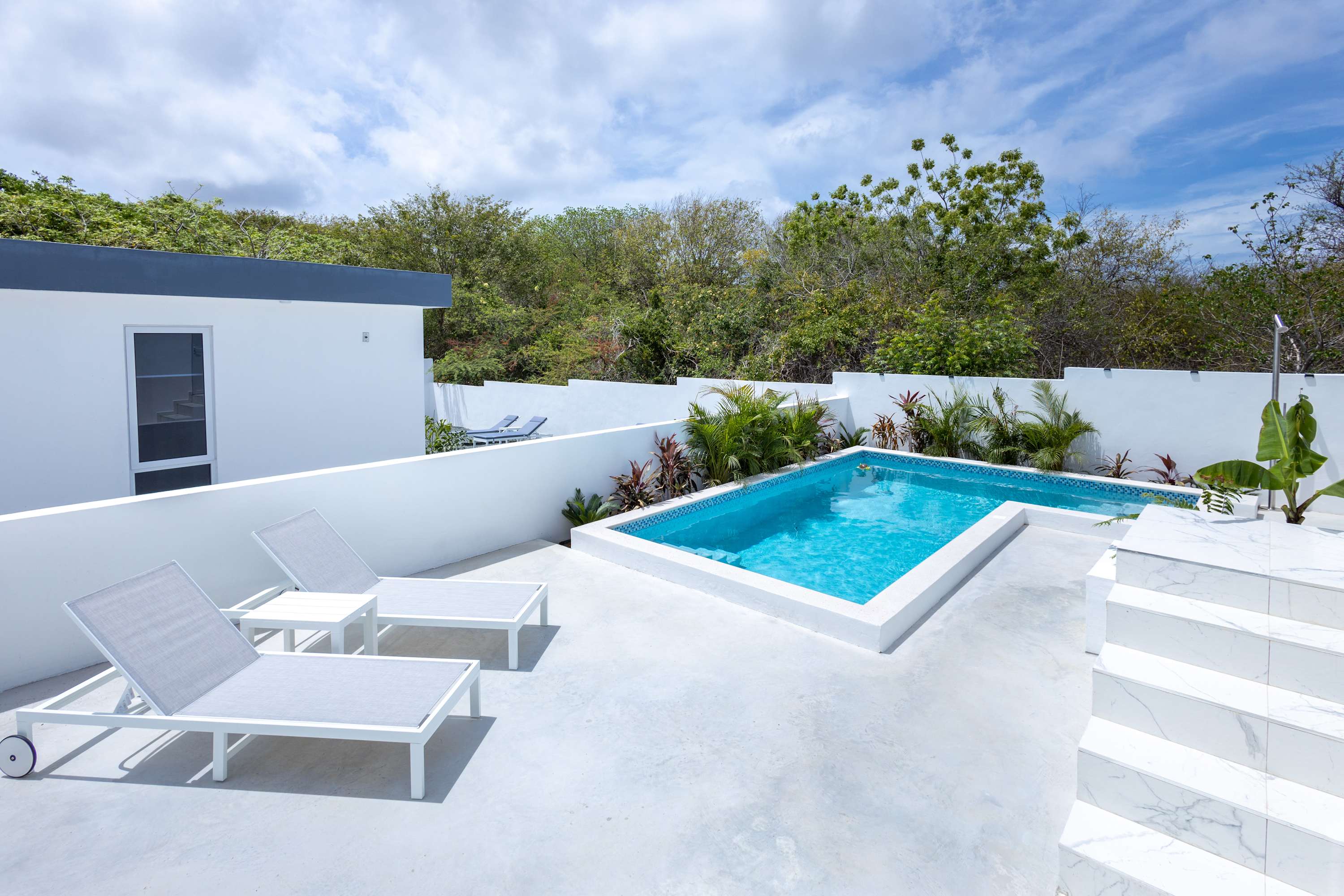 NEW | Tropical Getaway with BBQ & Pool 5