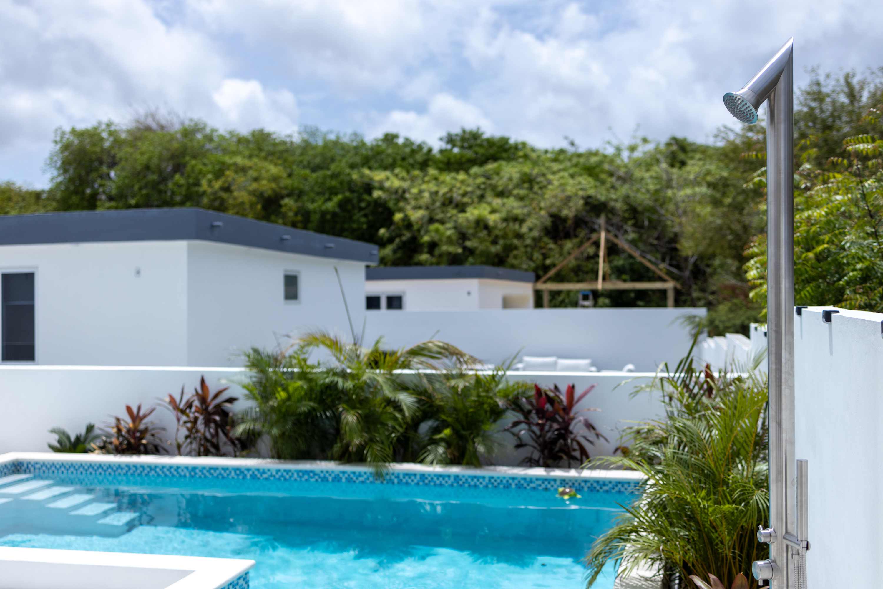 NEW | Tropical Getaway with BBQ & Pool 6