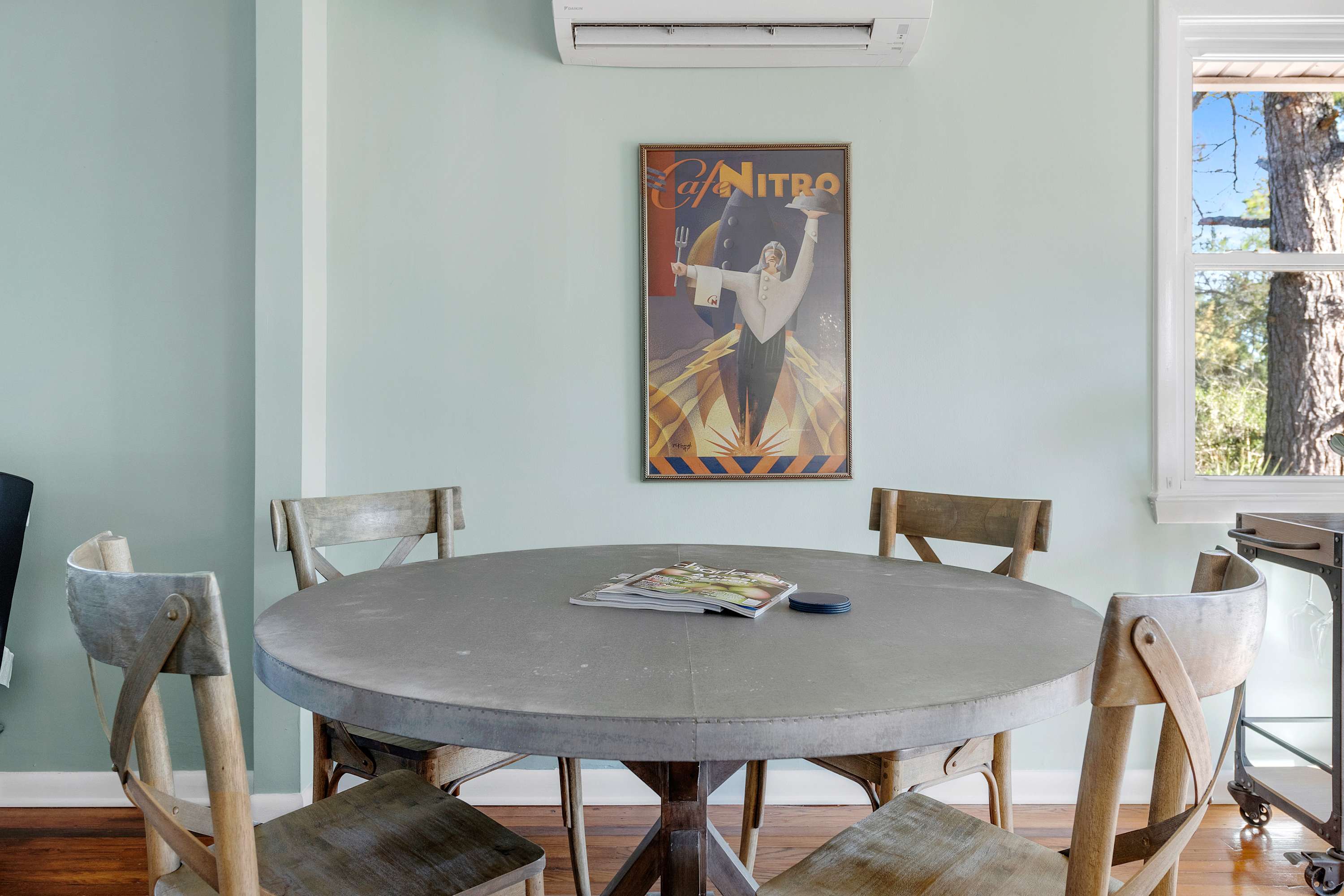 Dining seating 