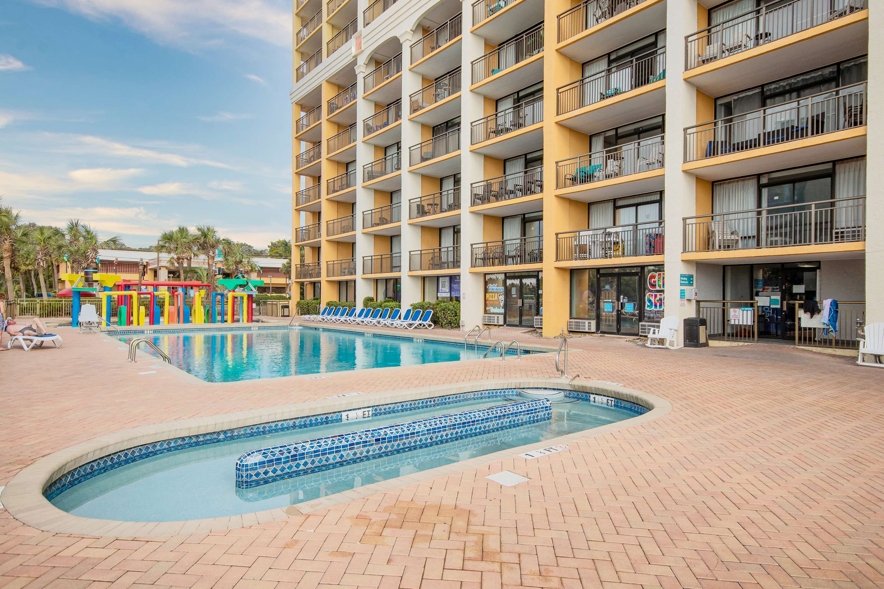 Lovely Oceanfront Condo Pool C84 | Photo 44