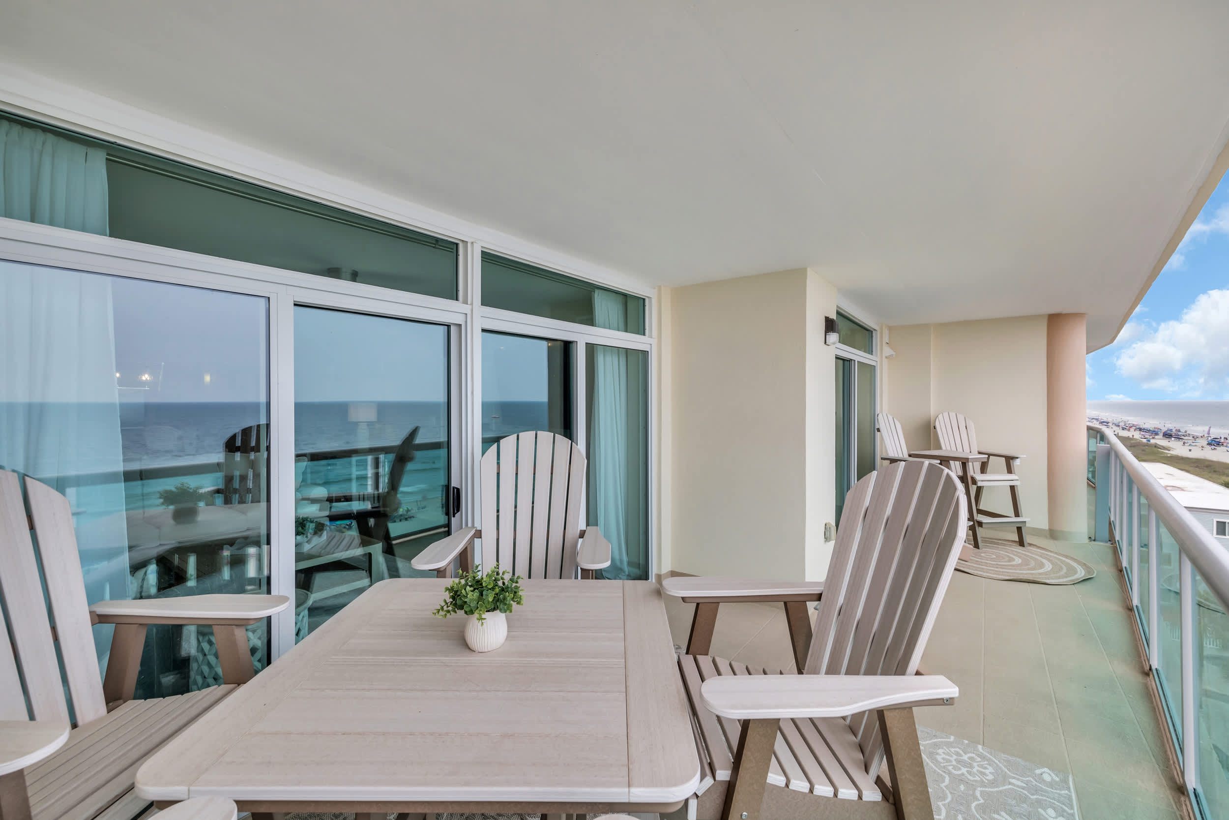 All New Oceanfront Luxury w Lazy River