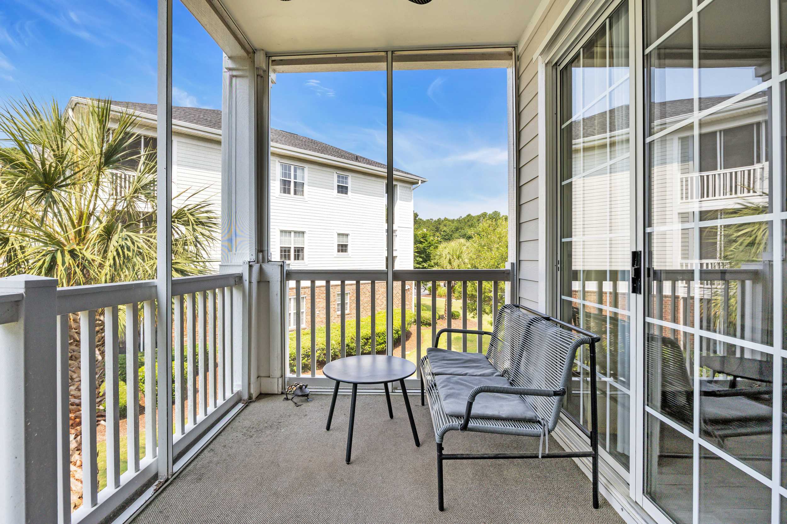 Angie's Place w Huge Resort Pool n Hot Tub