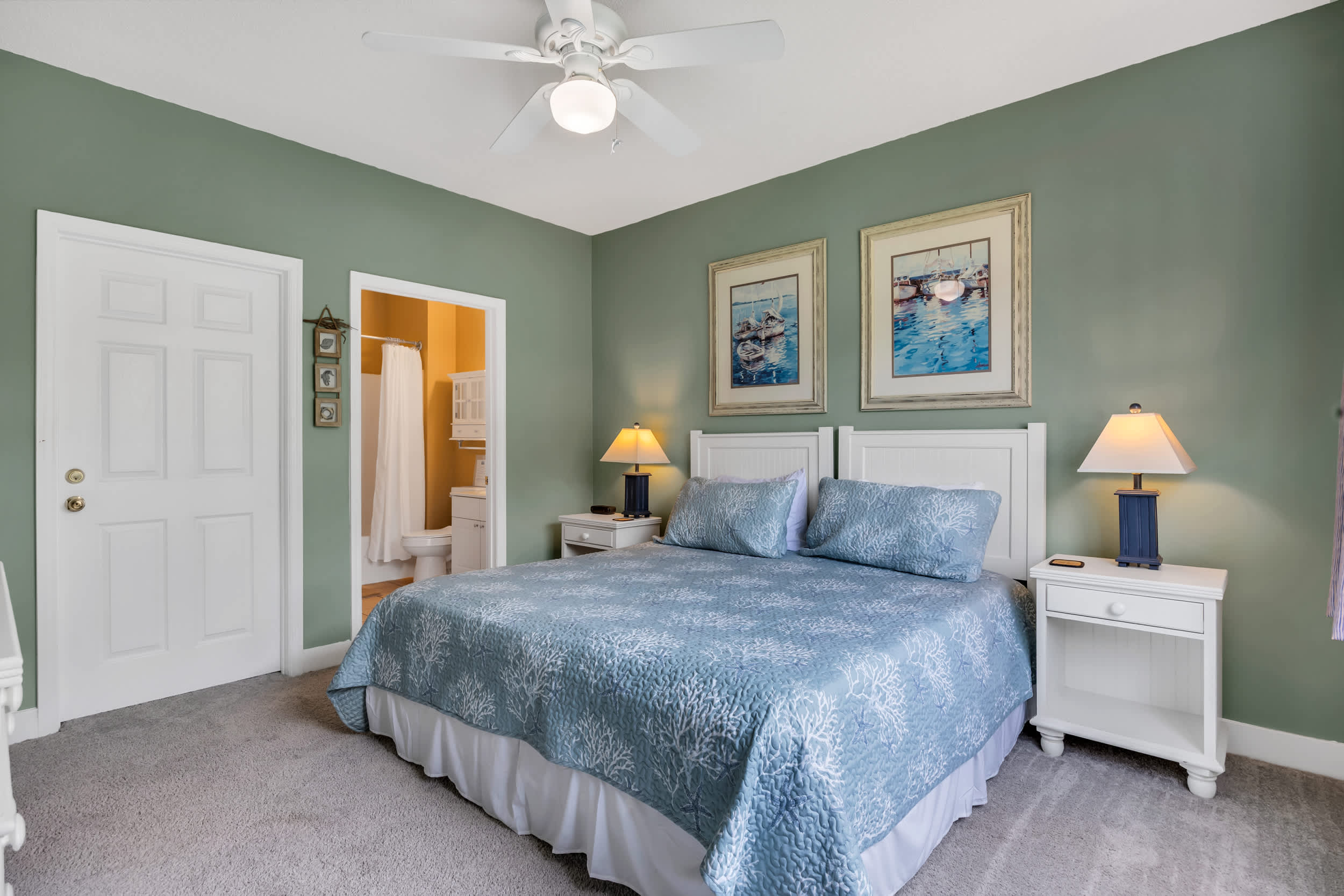 Angie's Place w Huge Resort Pool n Hot Tub