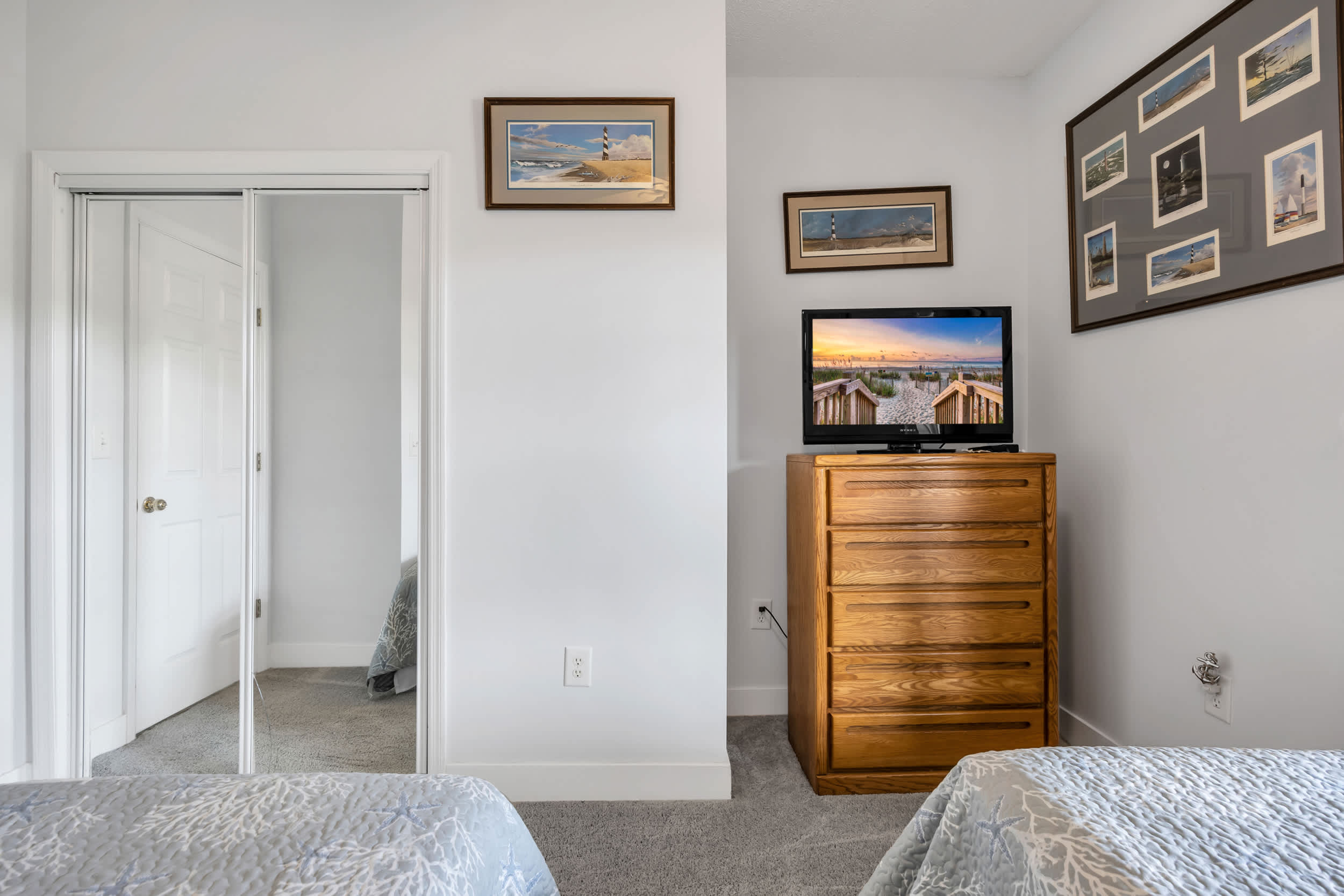 Angie's Place w Huge Resort Pool n Hot Tub