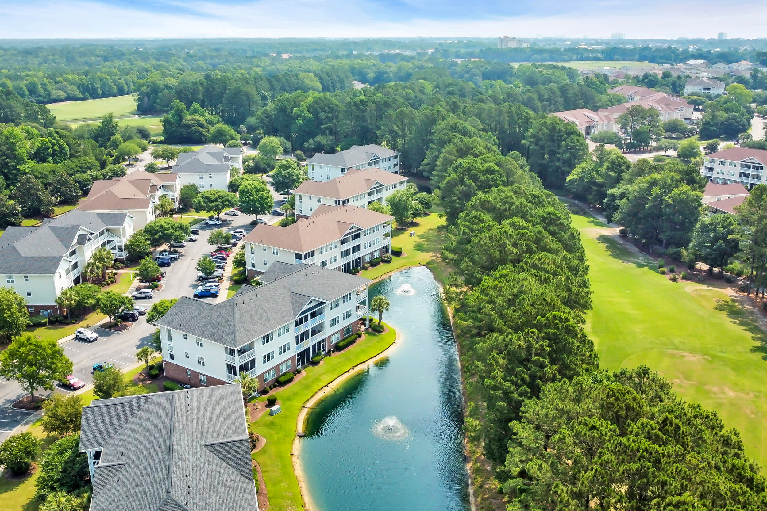 Angie's Place w Huge Resort Pool n Hot Tub