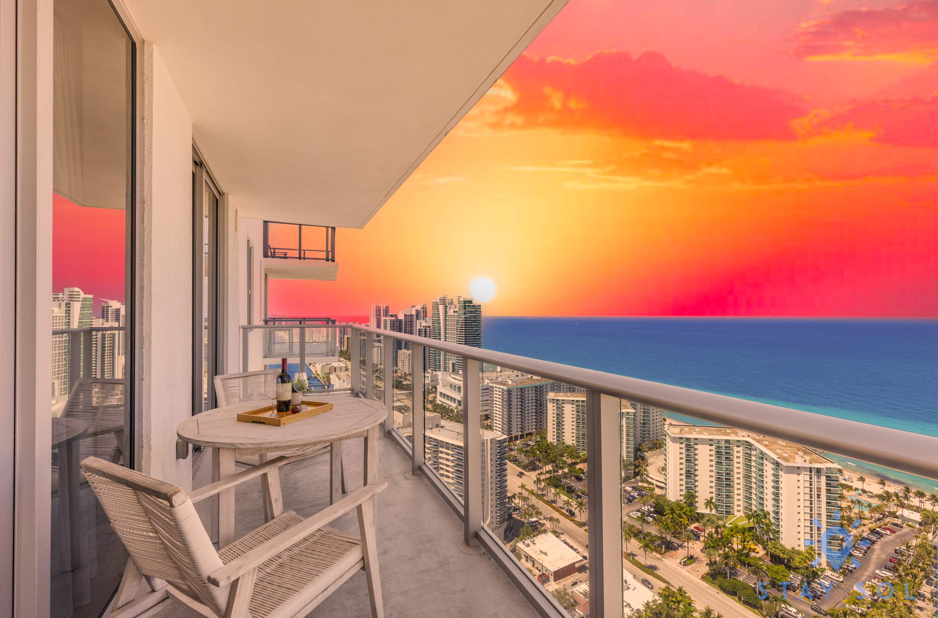 Oceanfront Balcony| Enjoy Endless Views| Hot Tub — Hollywood, FL — vacation rental