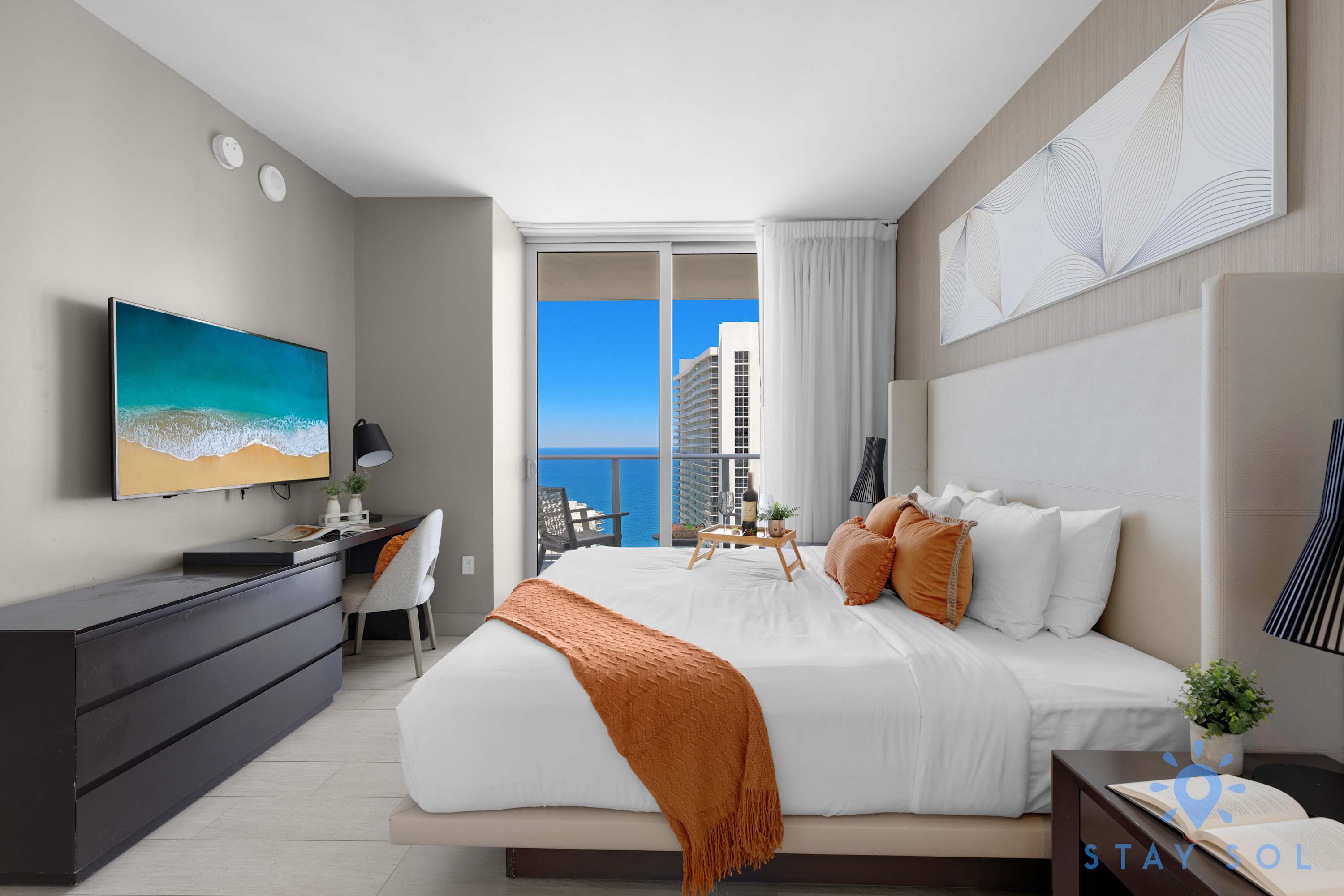 Amazing 2BR Apt w/Oceanfront Balcony | Hot Tub