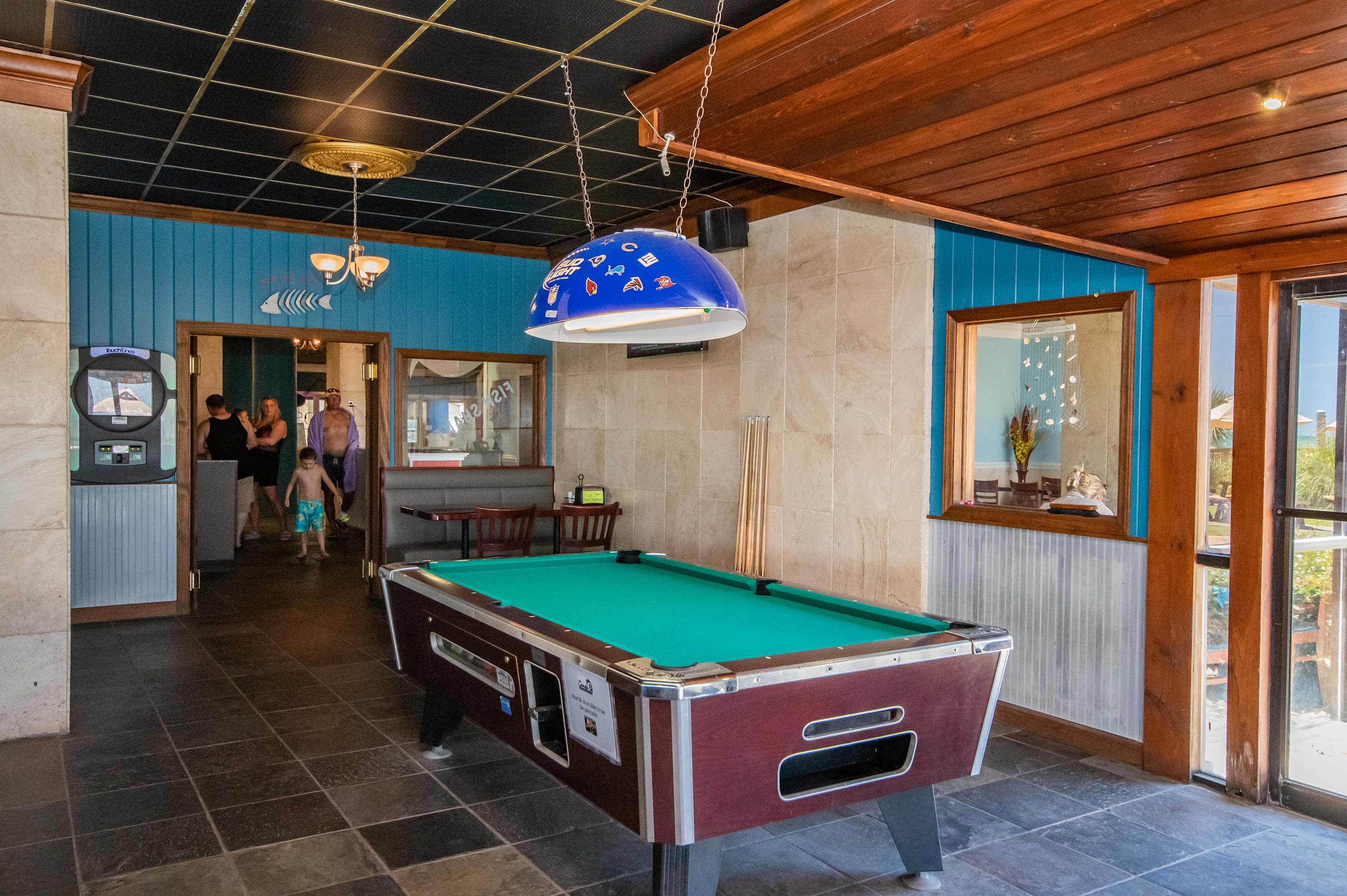 Stylish Oceanfront KING Pool P22 | Photo 38