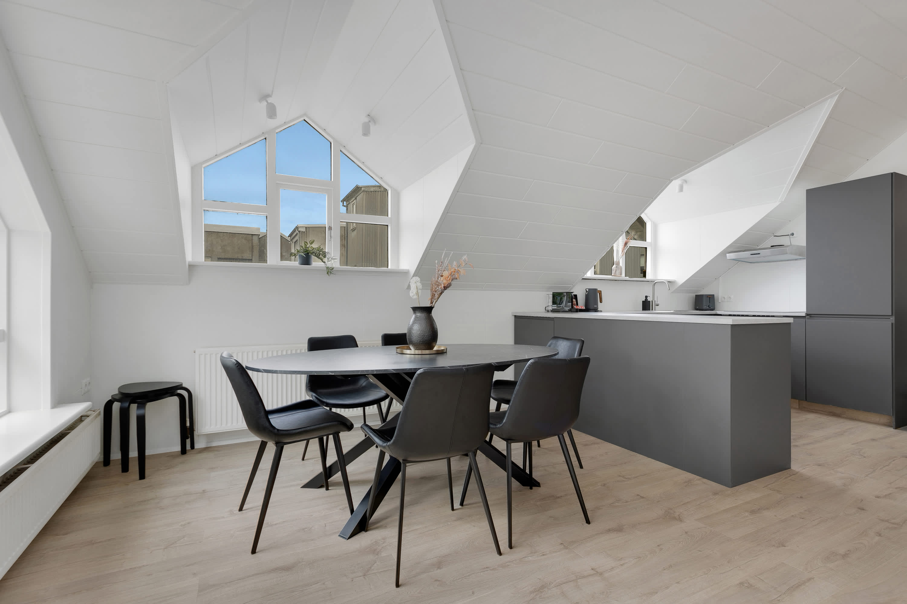 Laugavegur 60 - Downtown Apartment — Reykjavík, Capital Region — vacation rental