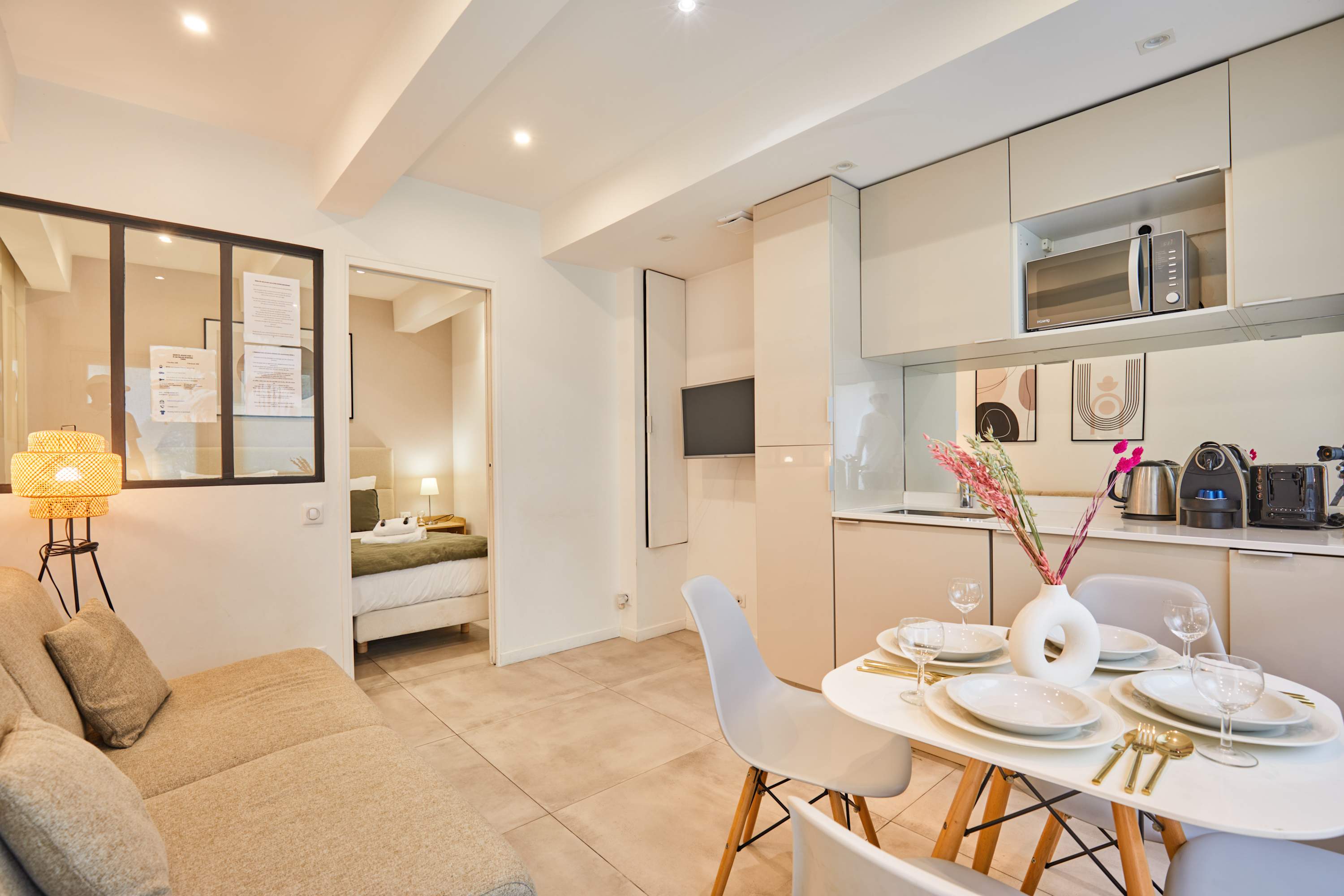 Charming Apartment Center of Paris Le Marais — Paris, Île-de-France — vacation rental