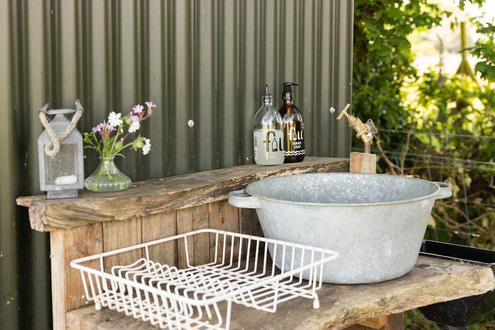 Who's got to wash up?