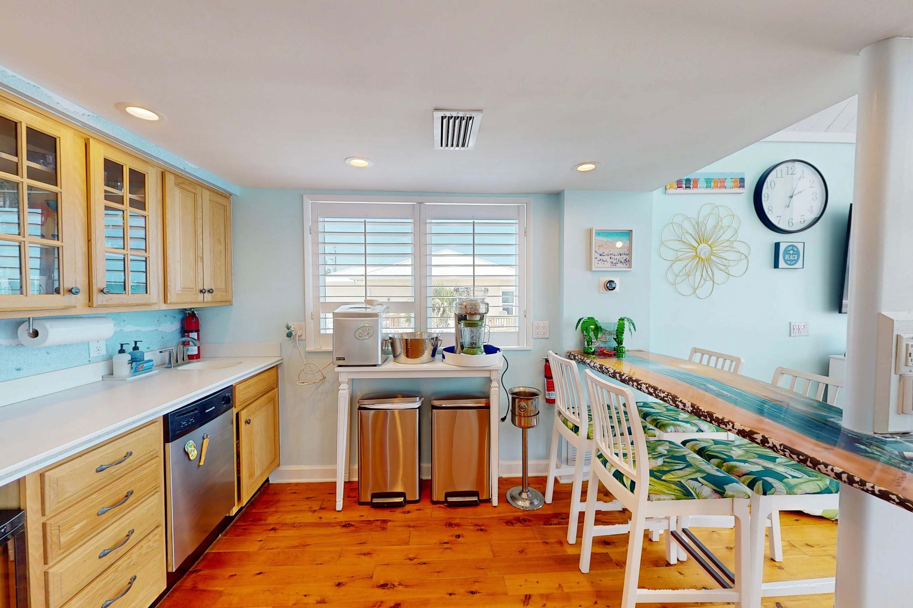 Meant to Be | Wren Beach Rentals by Portoro