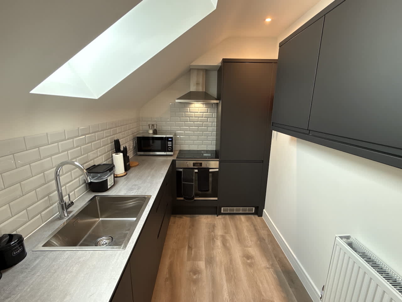 Luxury 1 bed - 7 Queen Street, Abingdon -  Centrally located, parking subject to availability in 20 Queen Street OX14 3LN - Property image 5 - VivreStays
