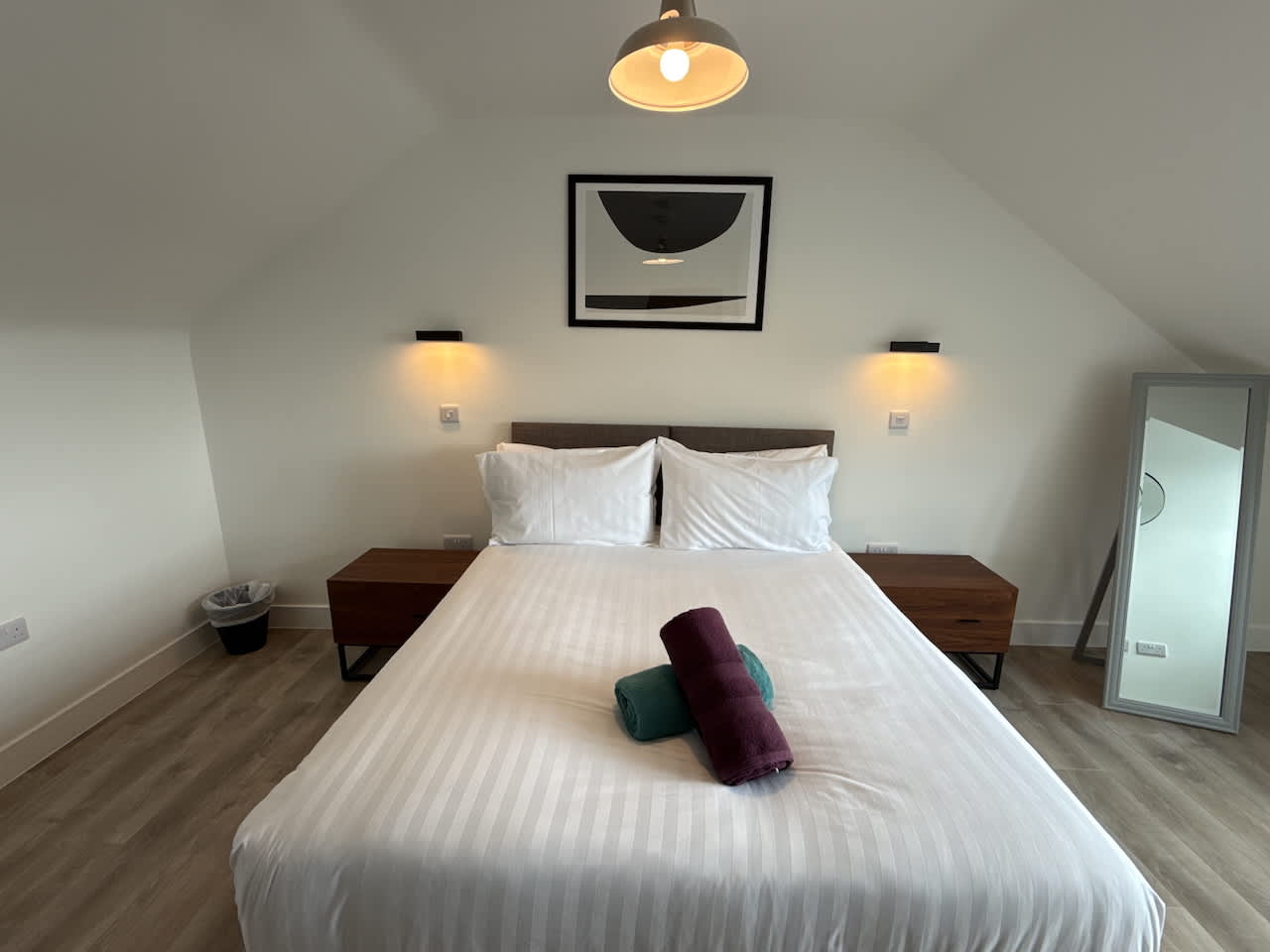 Luxury 1 bed - 7 Queen Street, Abingdon -  Centrally located, parking subject to availability in 20 Queen Street OX14 3LN - Property image 11 - VivreStays