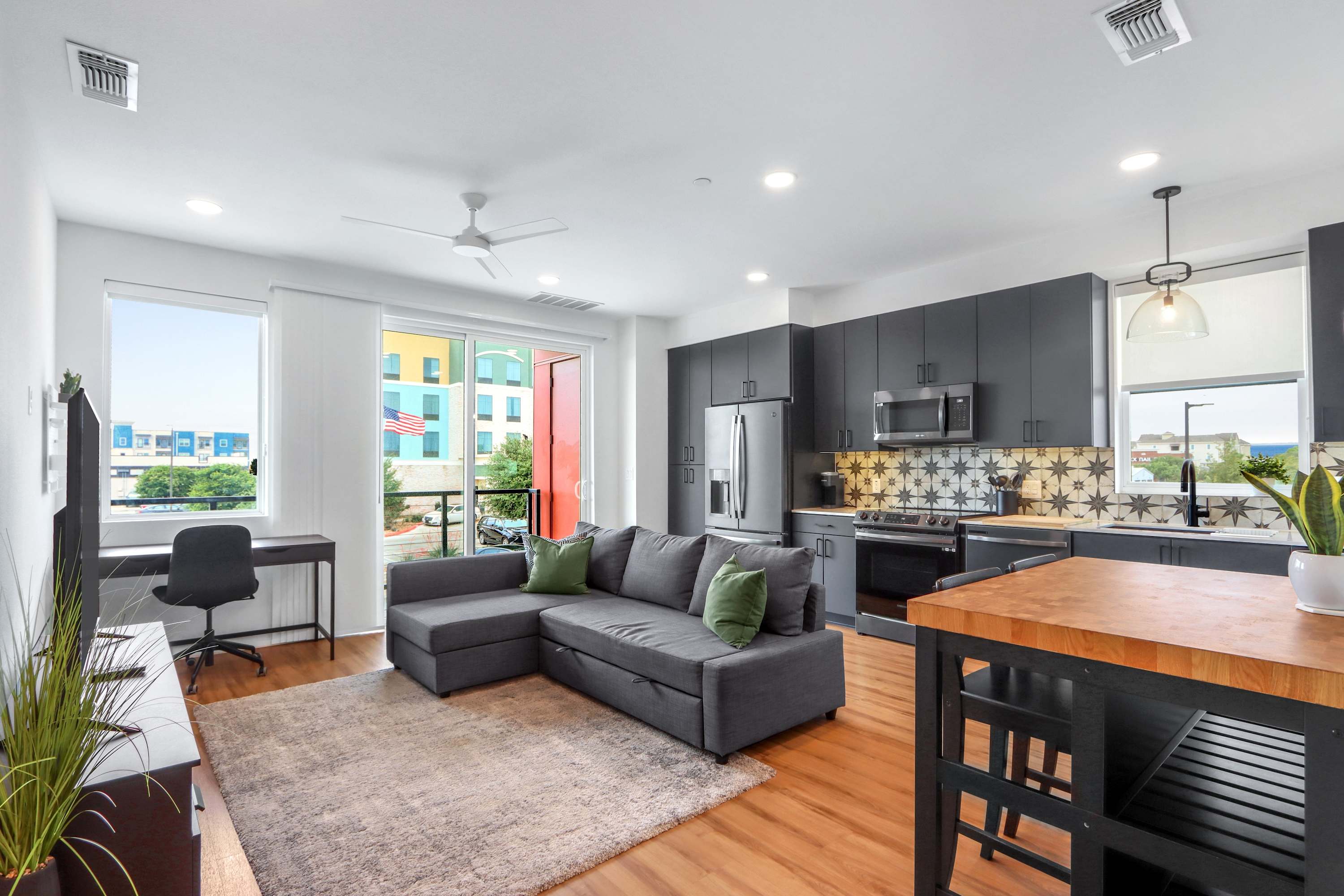 Creekside Modern Condo for 4