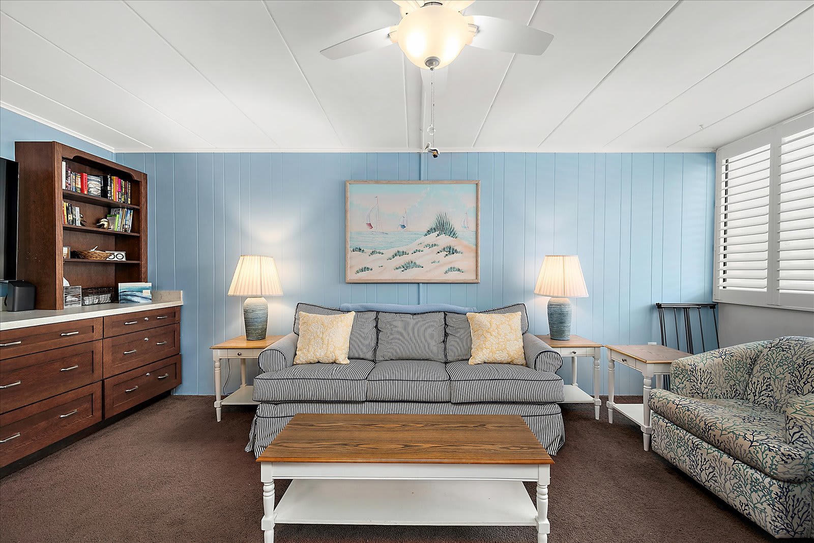 Three Bedroom Oceanside Condo Steps from the Beach | Photo 3
