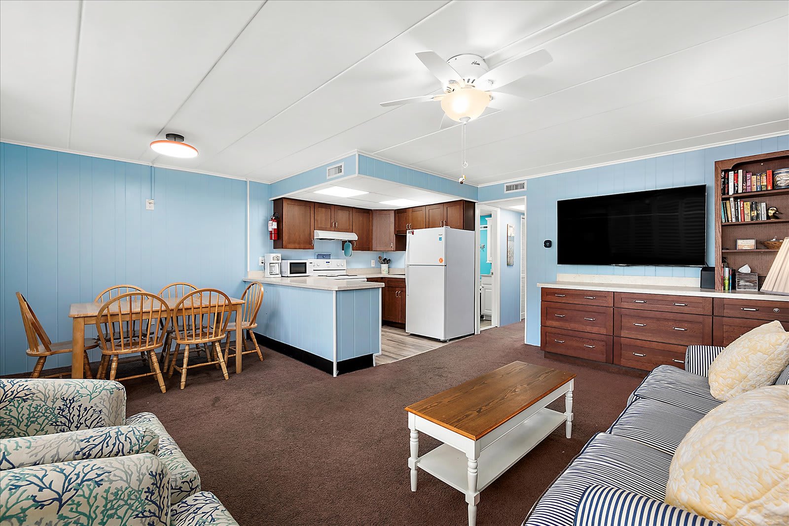Three Bedroom Oceanside Condo Steps from the Beach