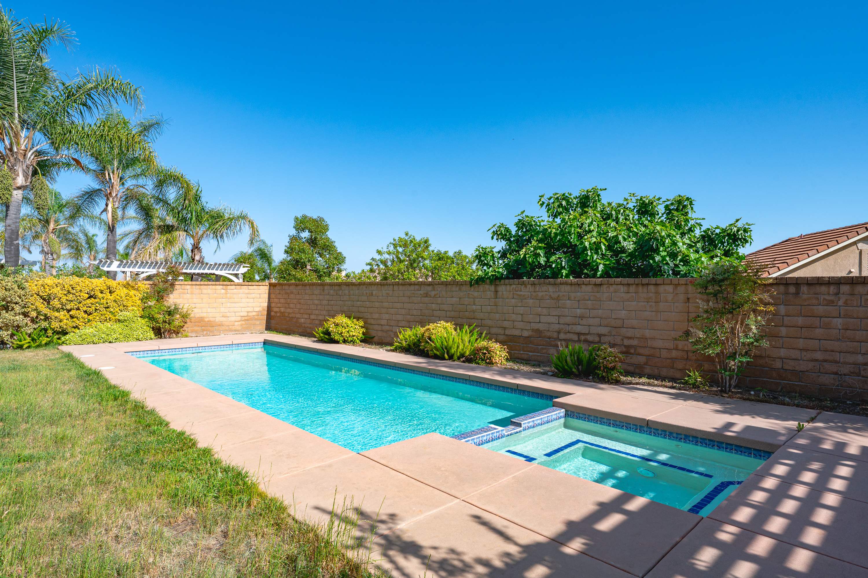 Rancho Cucamonga 4 BR Furnished Home photo 5
