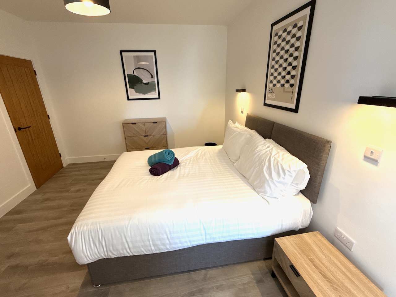 Luxury 1 bed - 6 Queen Street, Abingdon -  Centrally located, parking subject to availability in 20 Queen Street OX14 3LN - Property image 13 - VivreStays