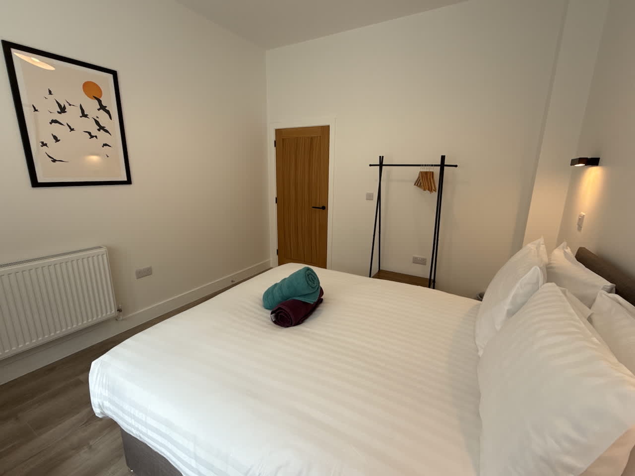Luxury 2 bedroom, 2 bathroom All ground floor,  centrally located - 1 Queen Street - Ashbrook Serviced Apartments in 20 Queen Street OX14 3LN - Property image 9 - VivreStays