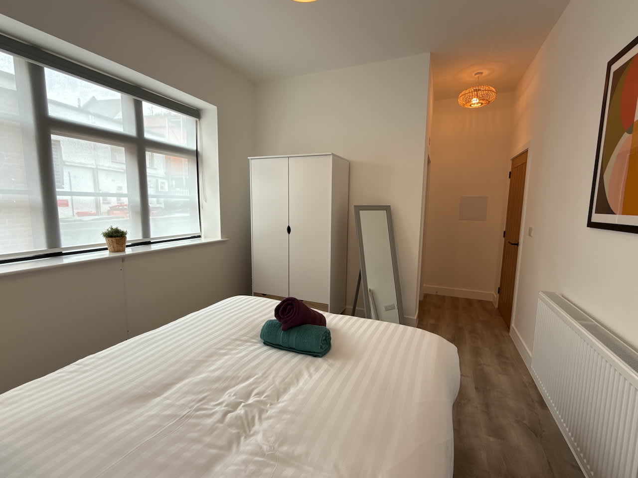 Luxury 2 bedroom, 2 bathroom All ground floor,  centrally located - 1 Queen Street - Ashbrook Serviced Apartments in 20 Queen Street OX14 3LN - Property image 13 - VivreStays