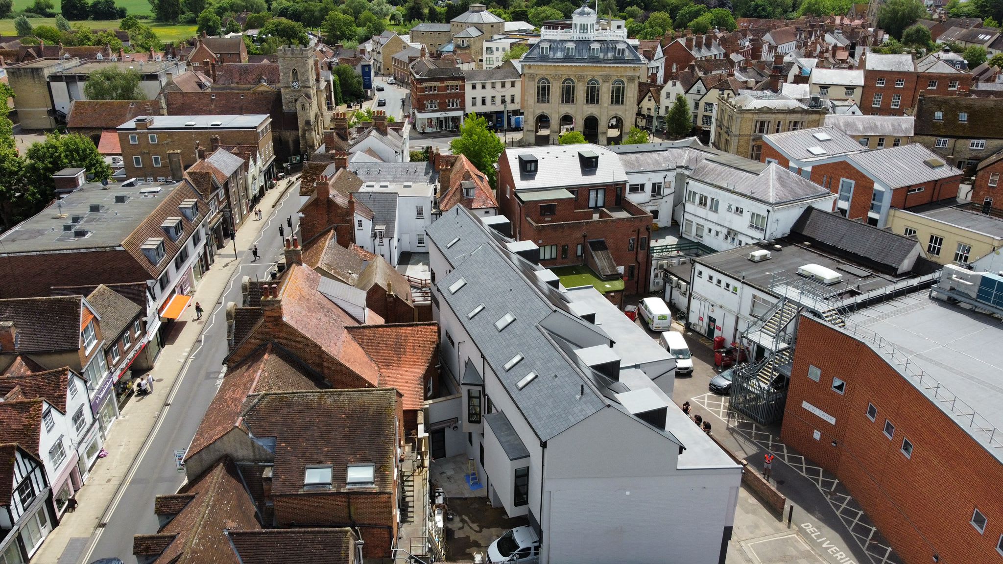 Luxury 2 bedroom, 2 bathroom All ground floor,  centrally located - 1 Queen Street - Ashbrook Serviced Apartments in 20 Queen Street OX14 3LN - Property image 15 - VivreStays