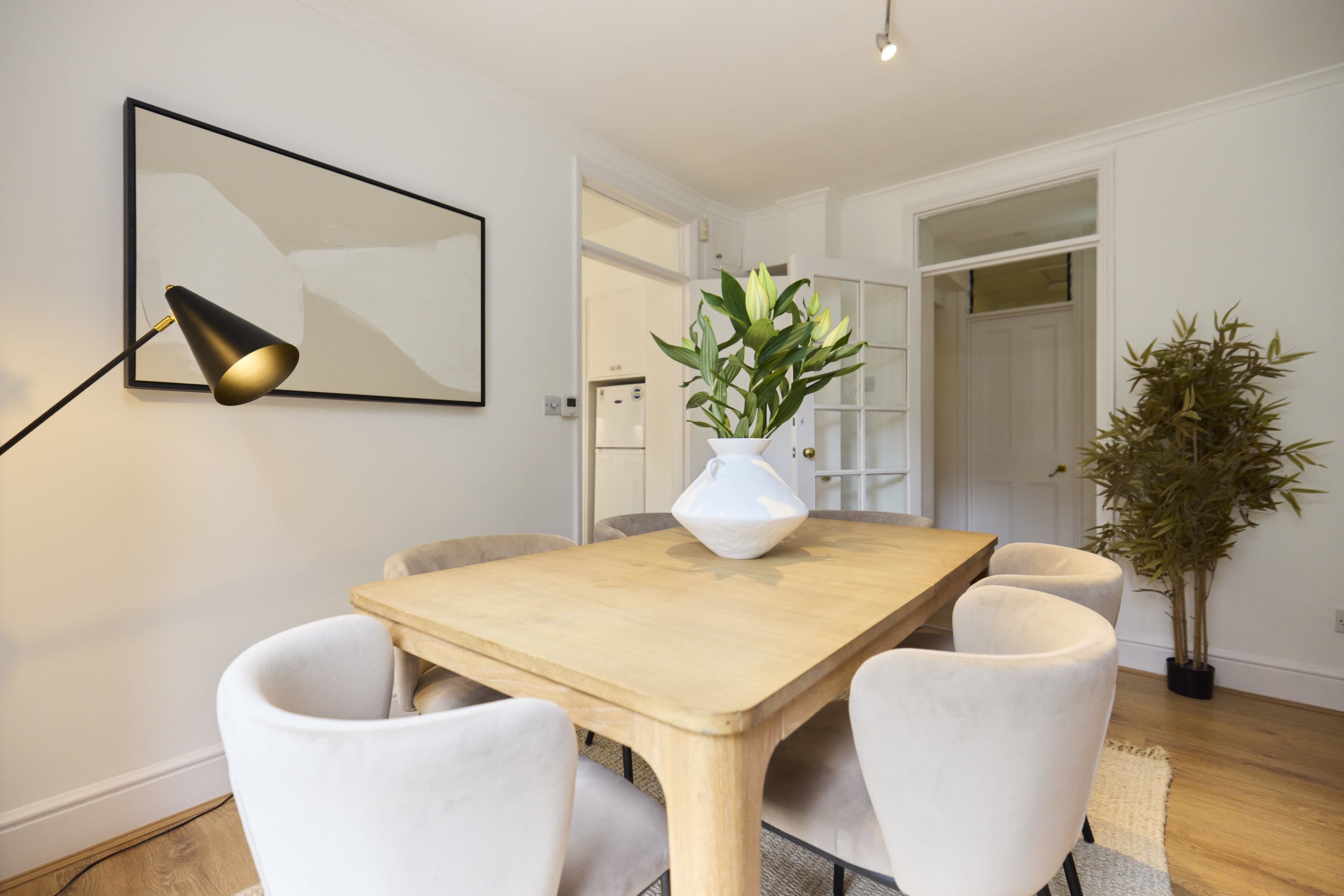 The Carlton Nook – 2BR Apartment with Patio