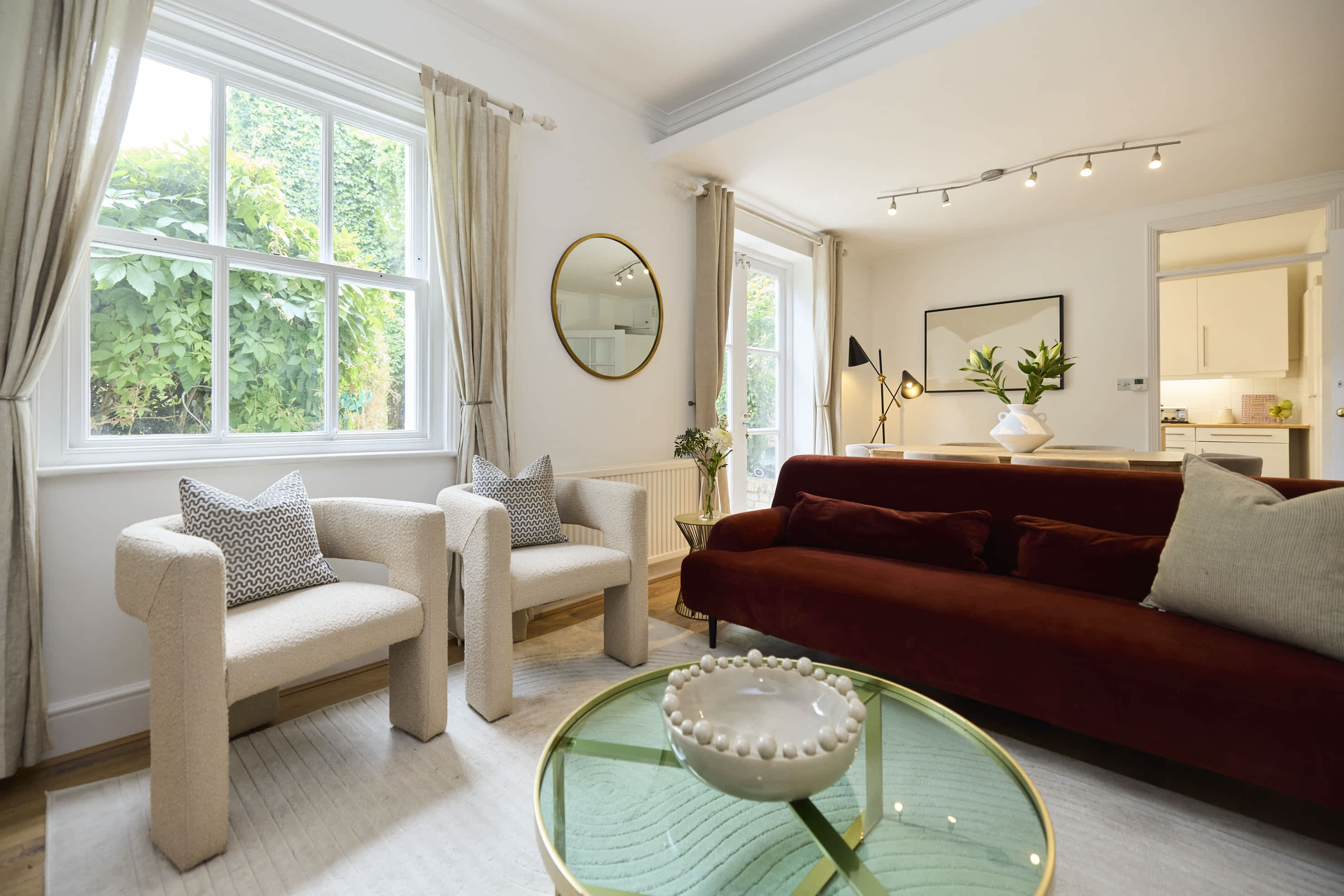 The Carlton Nook – 2BR Apartment with Patio