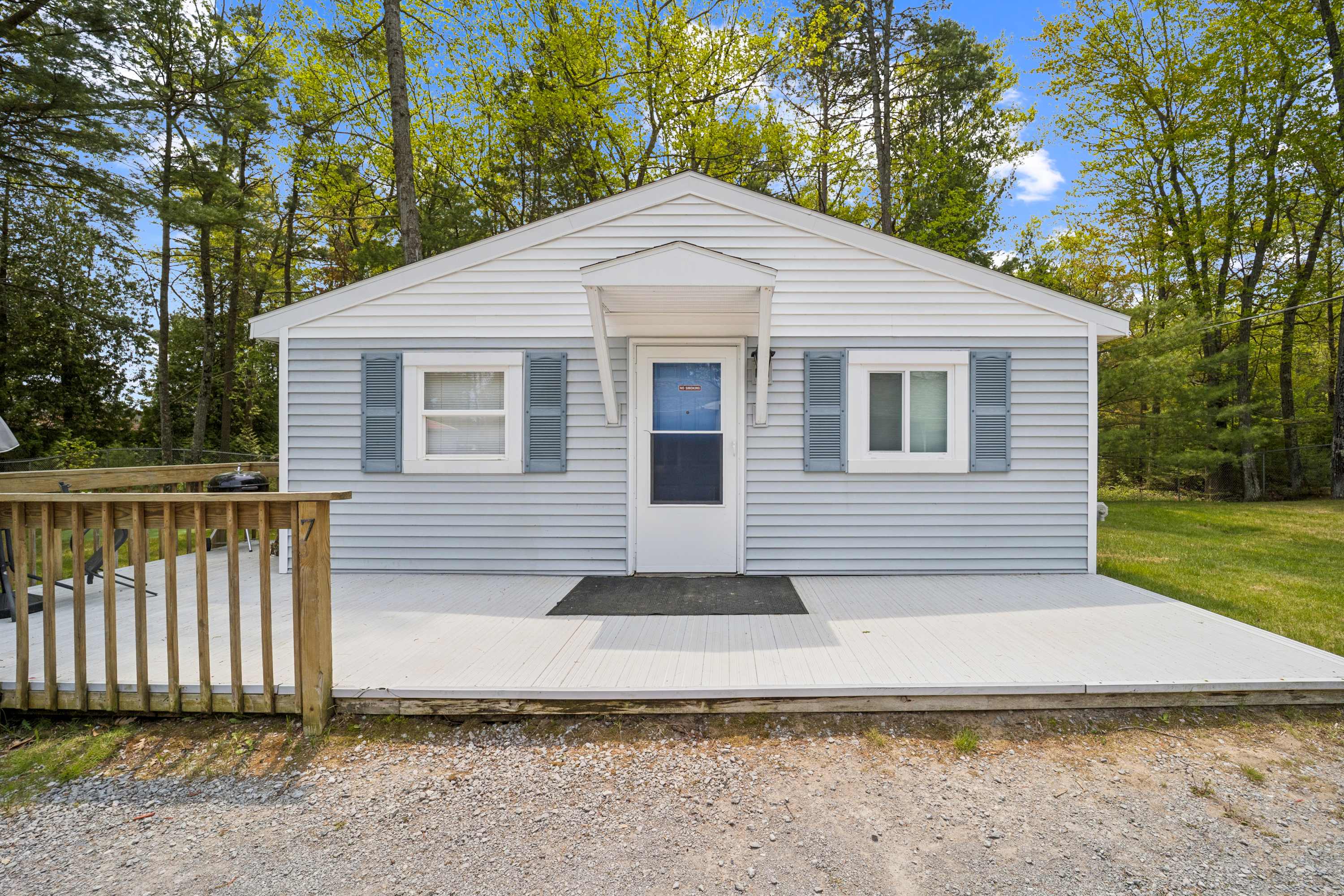 Cottage 7 - 1BR Lakefront Retreat | Perfect for Two! — Greenbush, MI — vacation rental
