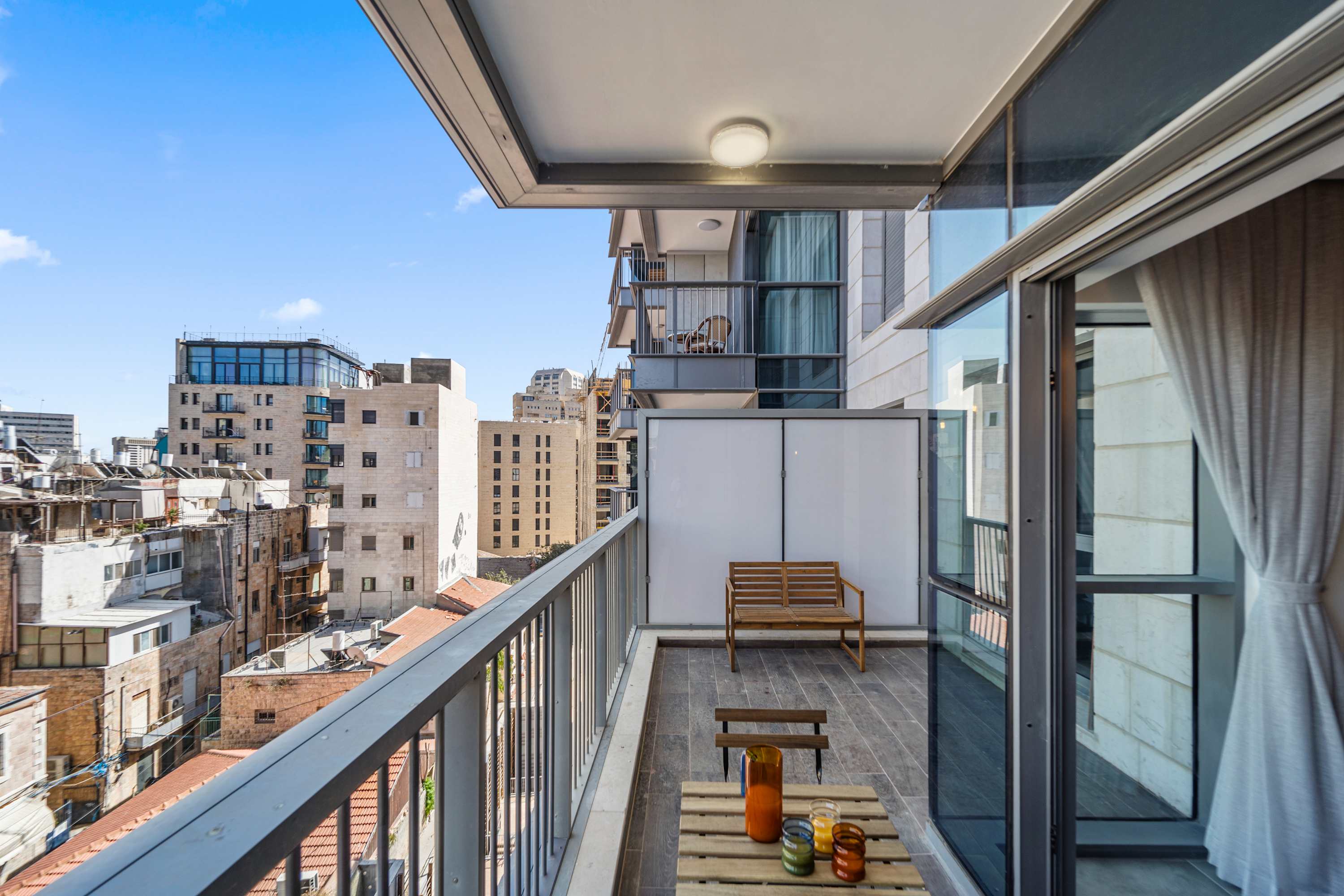 Savyon View Tower 1 Bedroom, Unit SW7 – 5 Min to Shuk, 10 Min to Old City photo 7