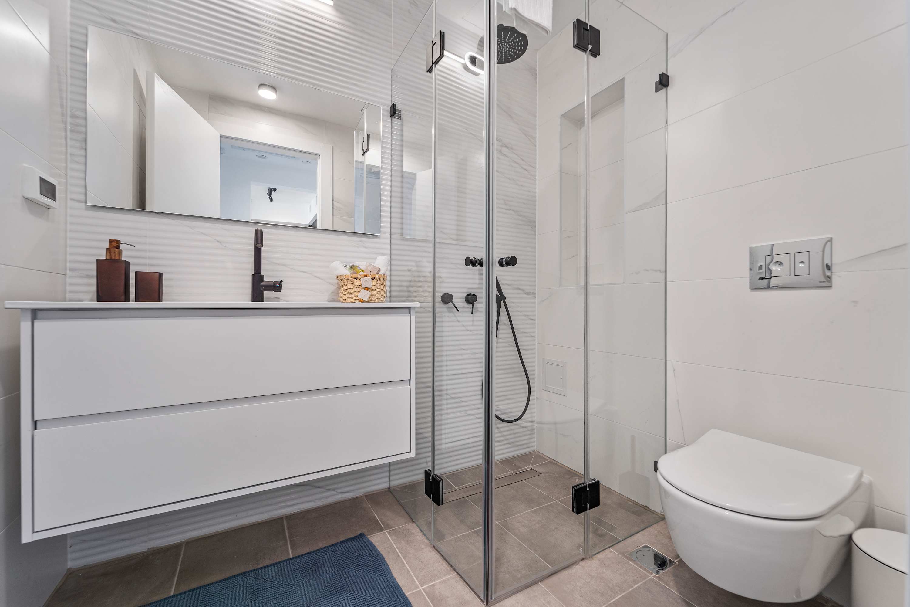 Savyon View Tower 1 Bedroom, Unit SW7 – 5 Min to Shuk, 10 Min to Old City photo 48