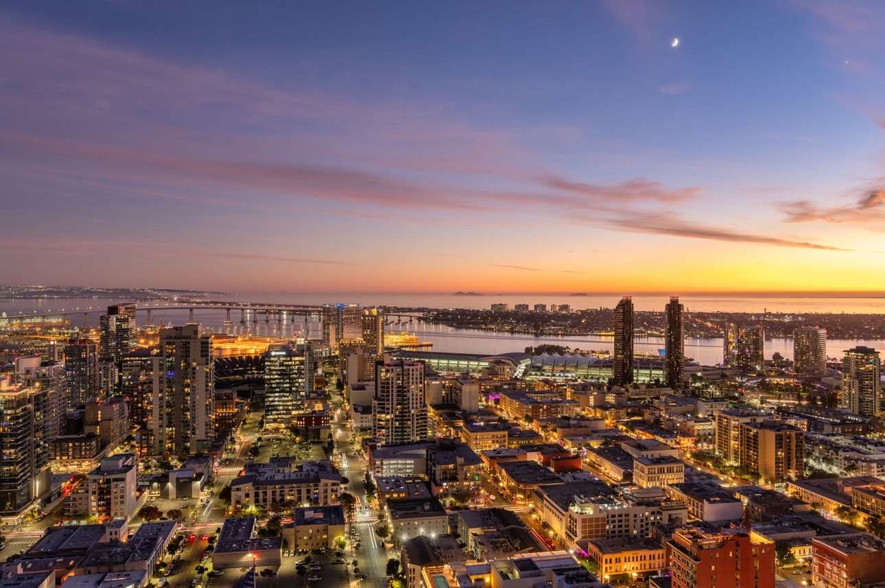 Sub-Penthouse 39th Fl Ā· Ocean Views Ā· Gaslamp Qtr