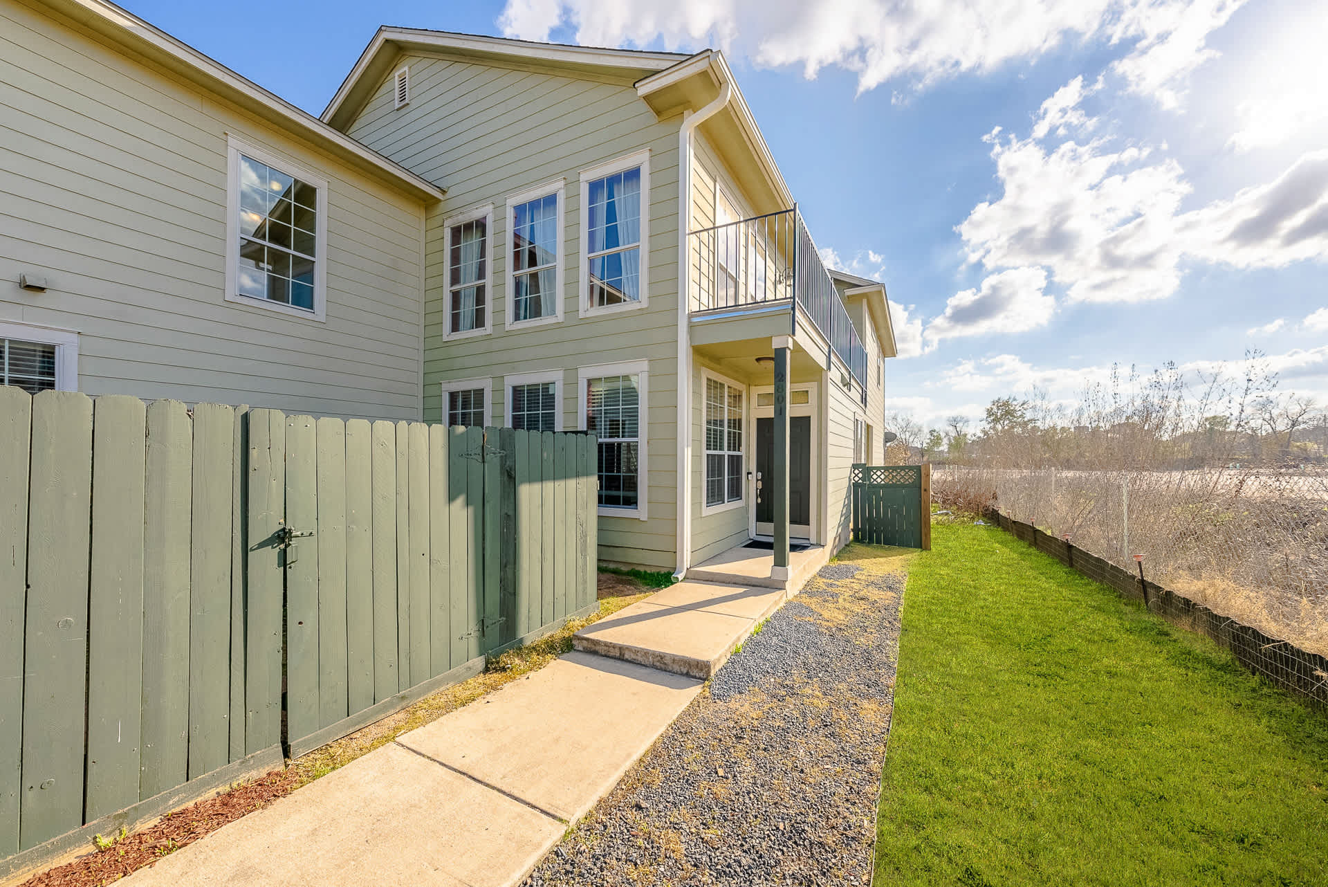 4 bedroom home exterior
