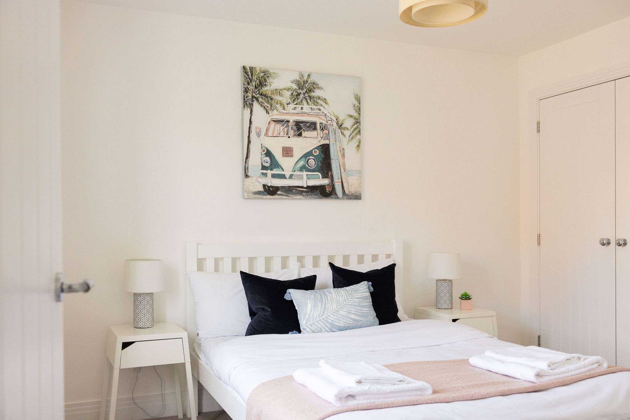 Cosy double, with side tables, reading lamps and bed throws and cushions to create a true home from home feel.