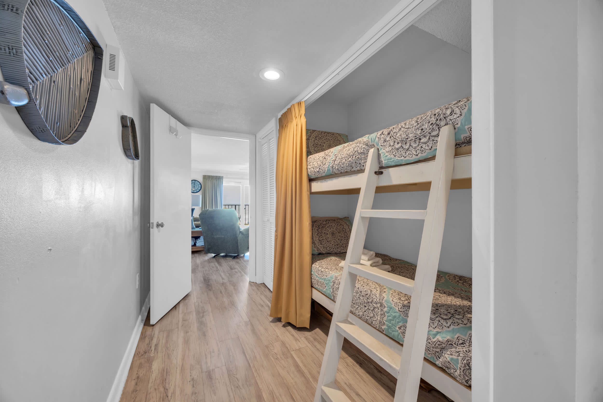 Oceanfront w Stunning  Views Amenities Galore