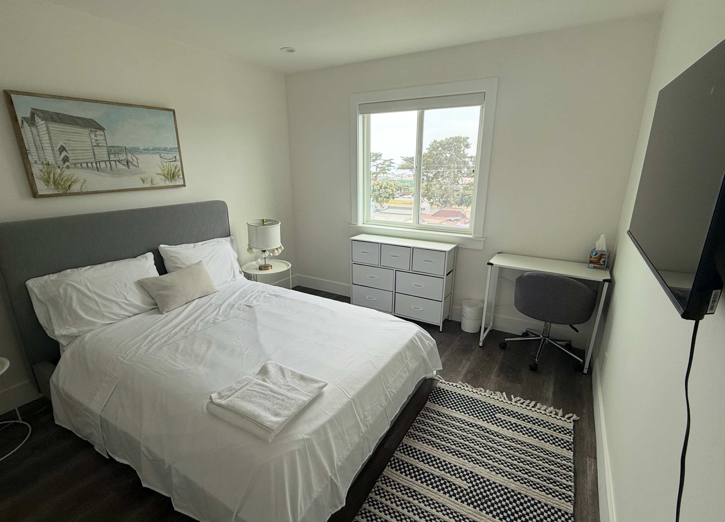 Private Room in Modern Homestay with Fast Wifi