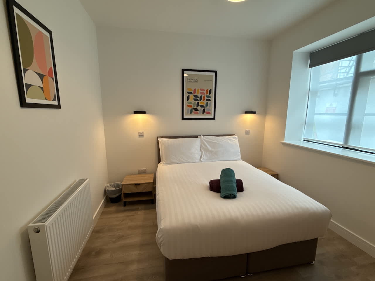 Luxury 3 bedroom, 2 bathroom All ground floor,  centrally located - 2 Queen Street - Ashbrook Serviced Apartments in 20 Queen Street OX14 3LN - Property image 3 - VivreStays