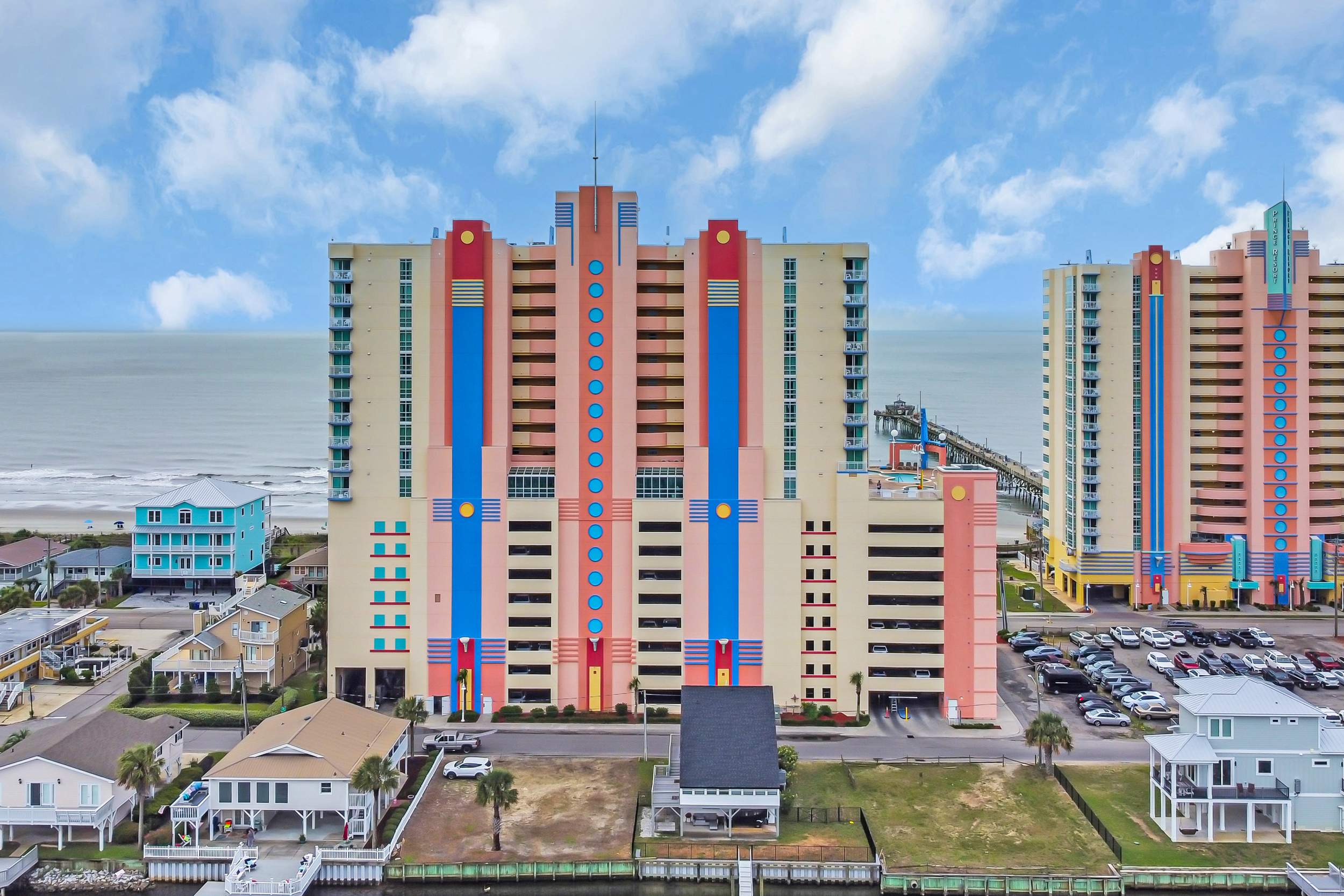 Prince Luxury Ocean View w Sky Pool Lazy River