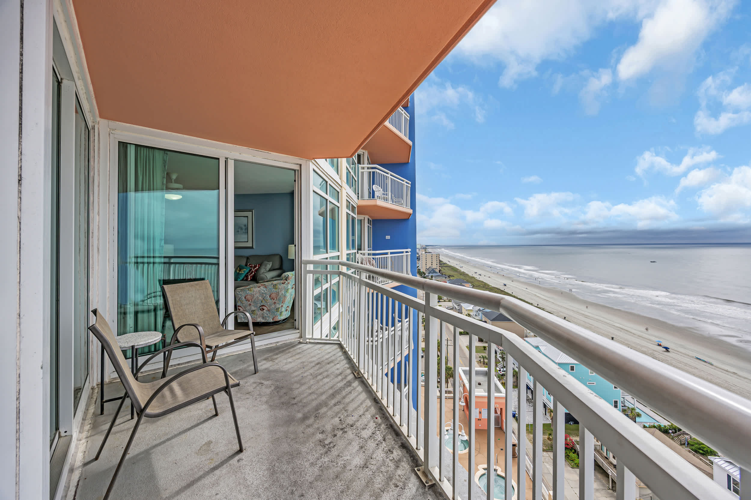 Prince Luxury Ocean View w Sky Pool Lazy River